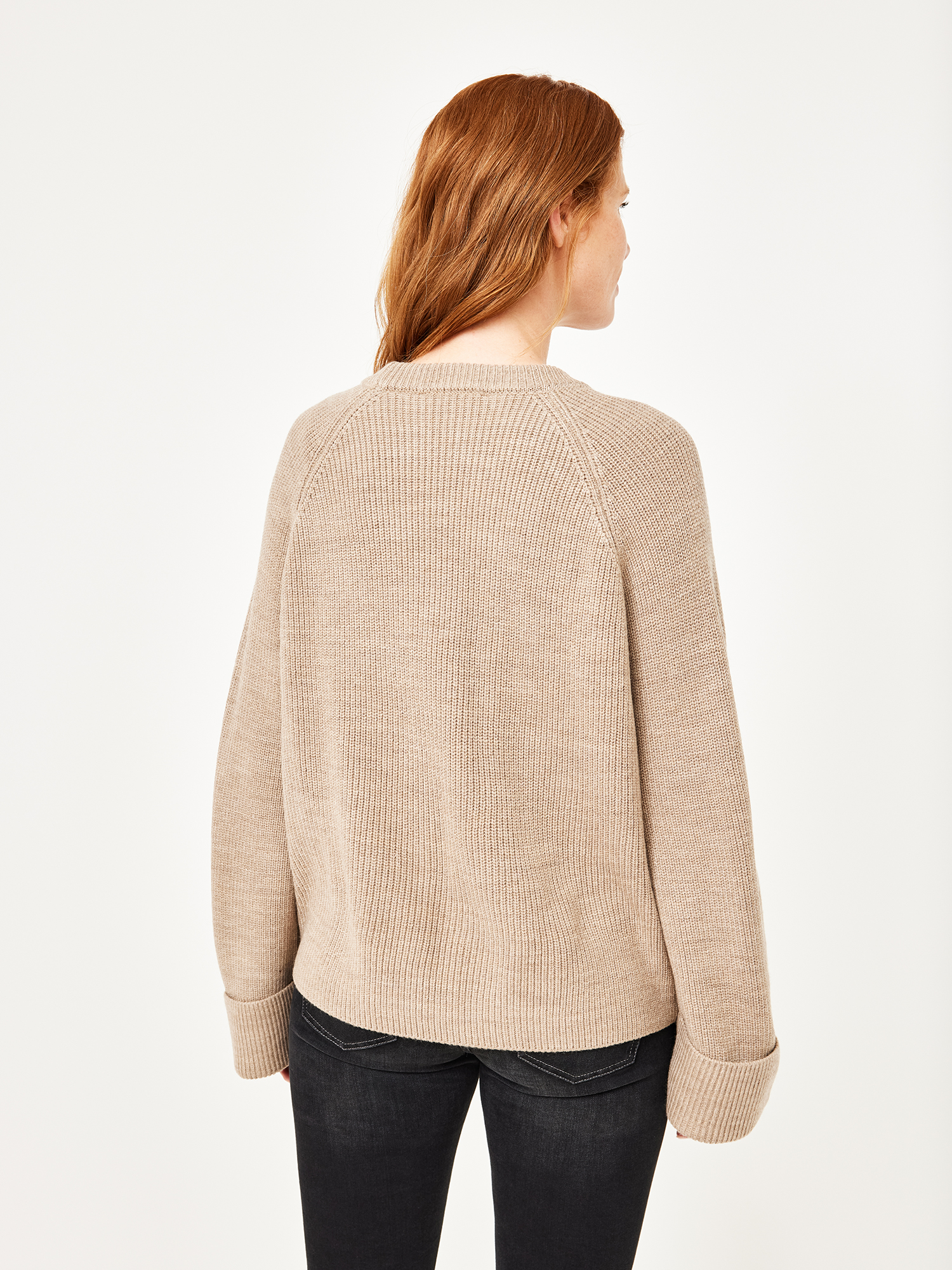 360277706000-0207_02_damen-strickpullover-rundhals-paddocks_ay.jpg