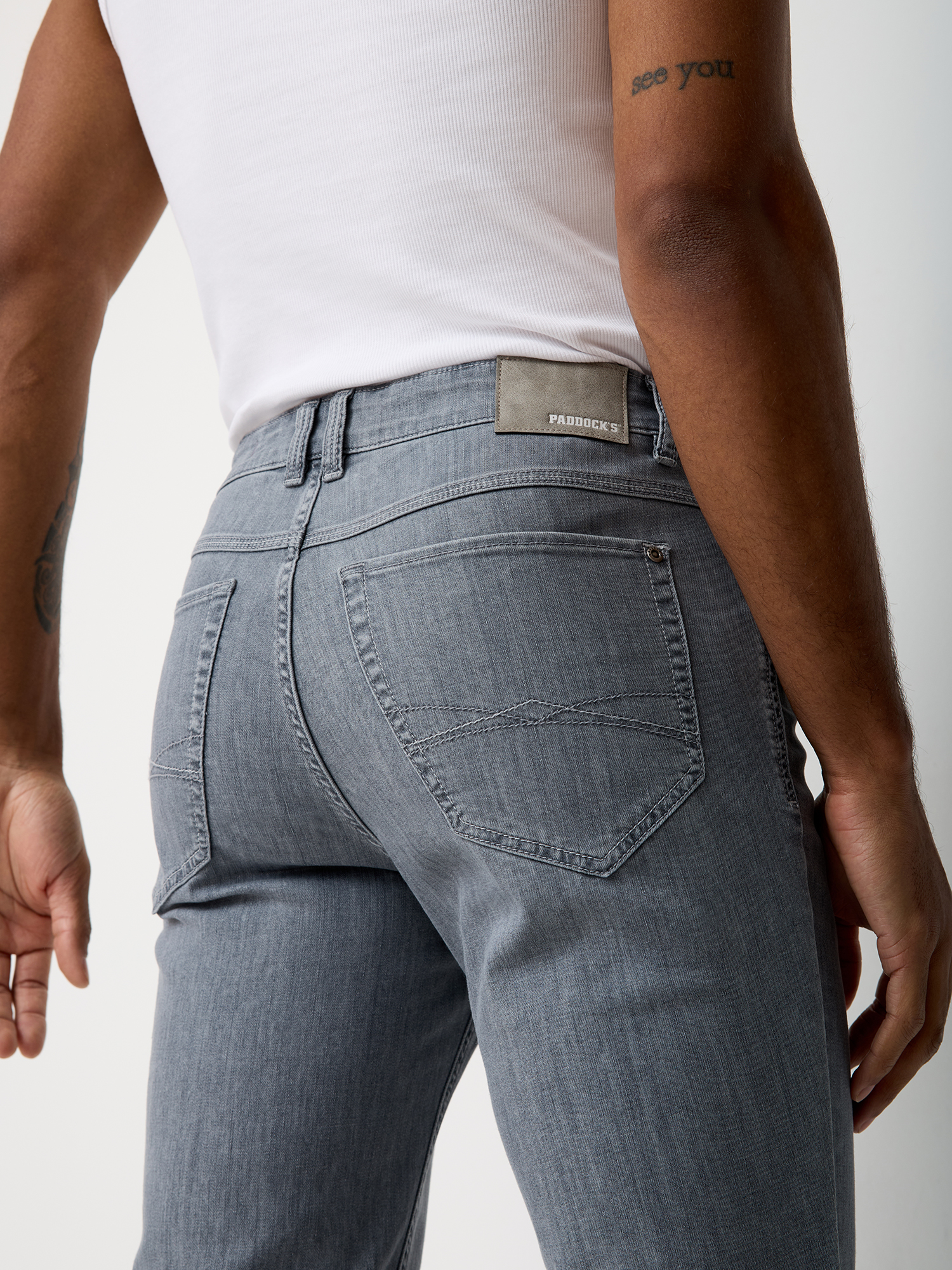 803007853000-1016_04_slim-fit-jeans-paddocks-pipe_ay.jpg