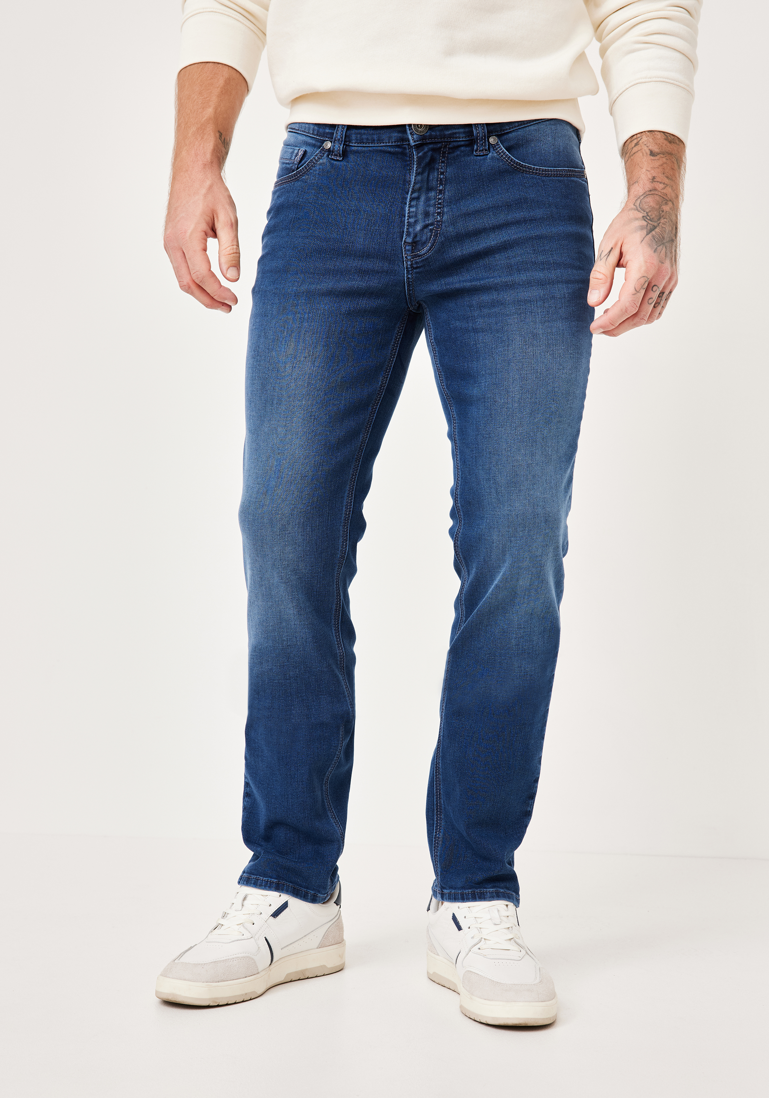 801517443000-0853_1_color-denim-slim-fit-jeans-herren-pipe-paddocks.jpg 801517443000-0853_1_color-denim-slim-fit-jeans-herren-pipe-paddocks.jpg