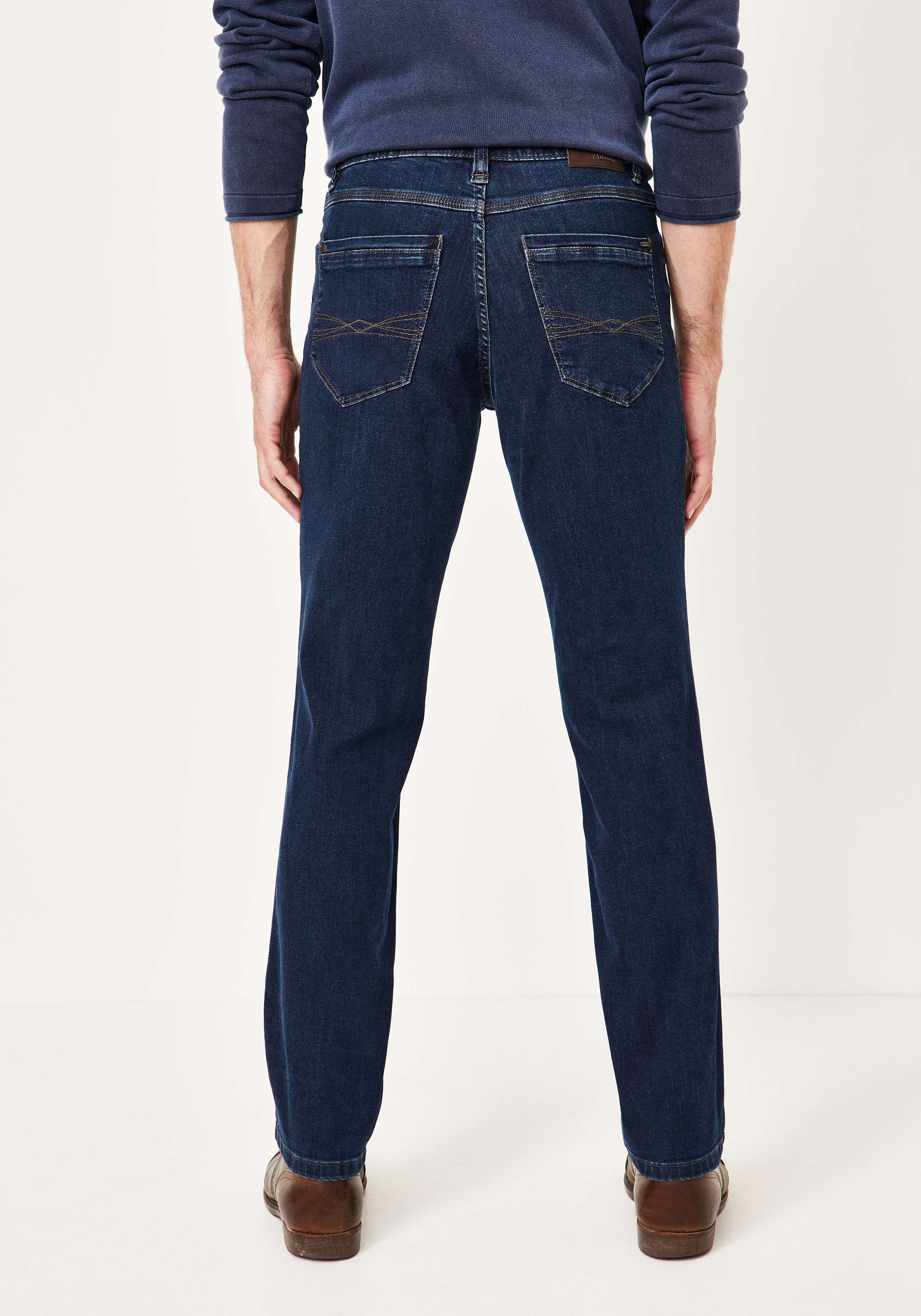 801516503000-4504_02_paddocks-pipe-slim-fit-jeans.jpg