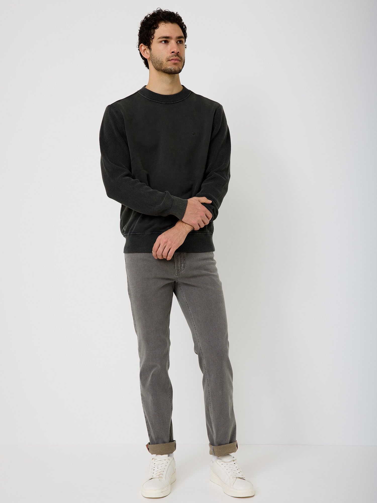 803237997000-0203_02_paddocks-pipe-stretch-jeans_ay.jpg