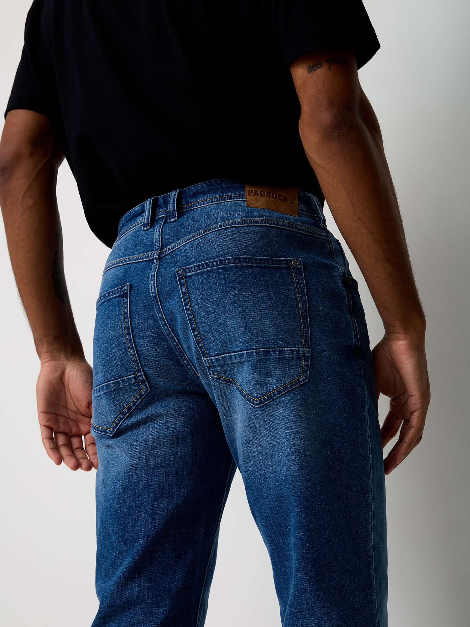 803037625000-4564_04_regular-straight-jeans-paddocks_ay.jpg
