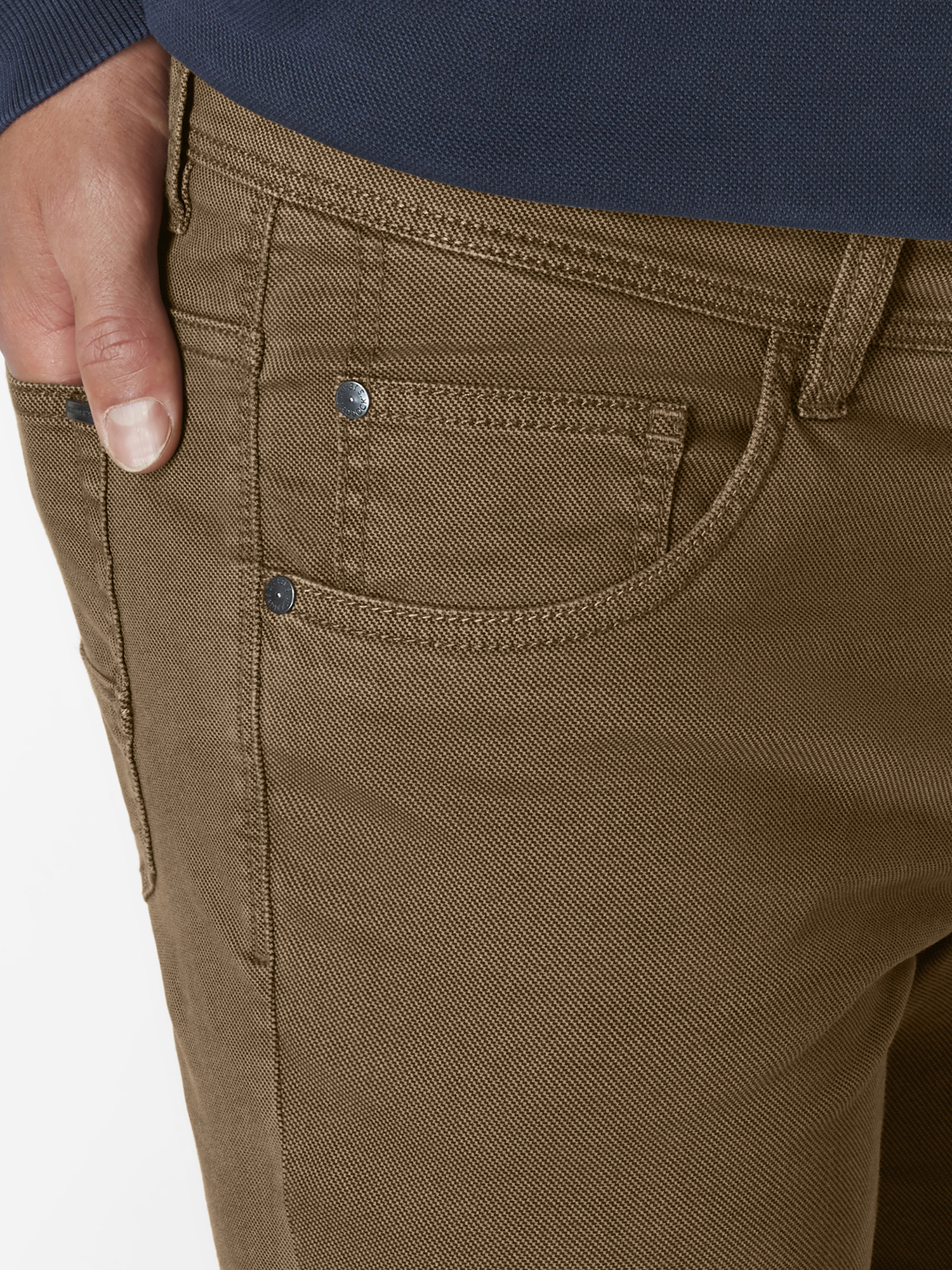 802467022000-0517_3_herren-slim-fit-jeans-pipe-50-jahre-paddocks-edition.jpg