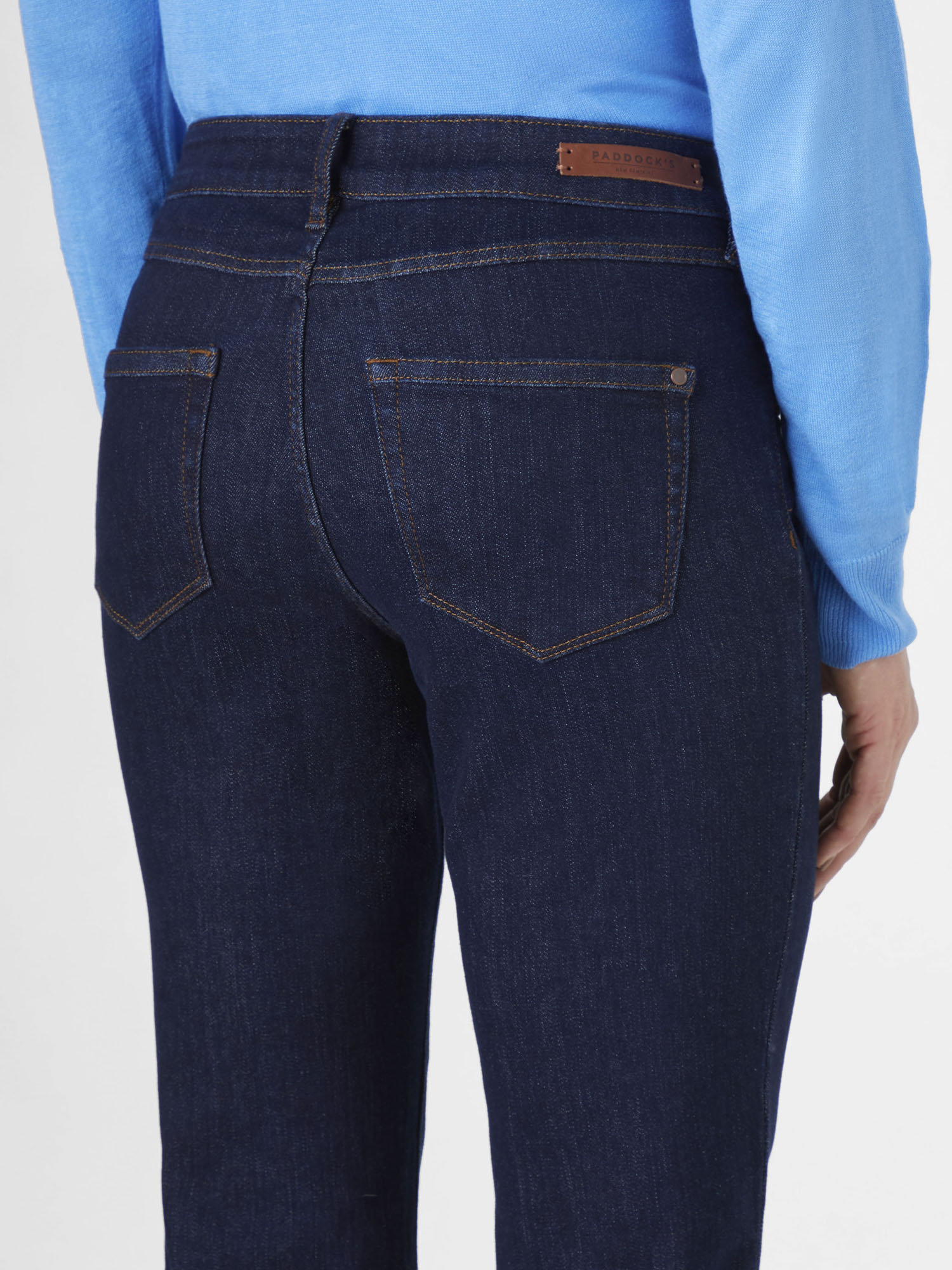 605417138000-4405_damen-straight-fit-denim-jeans-lara-paddocks_4.jpg