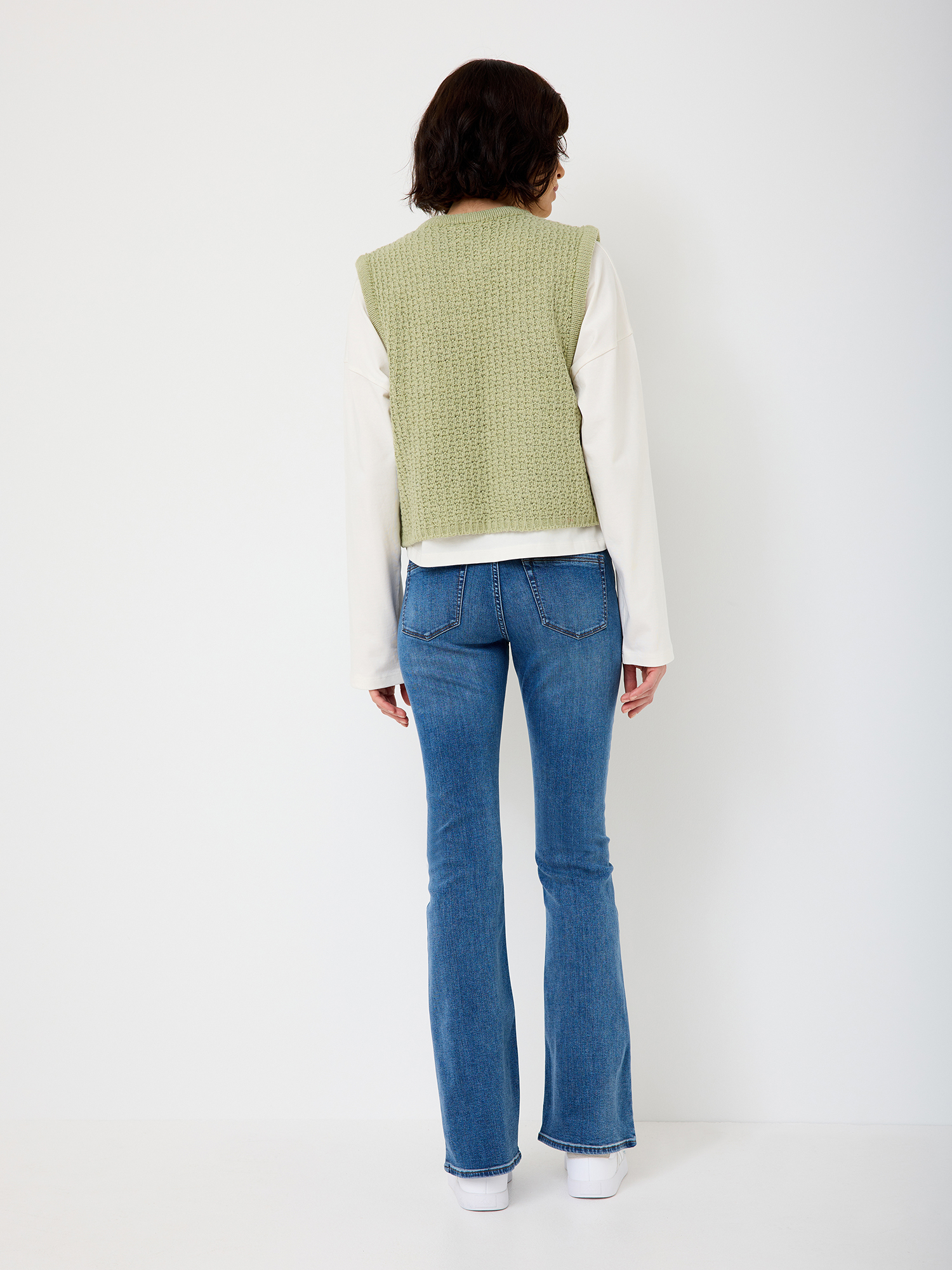 605767849000-4566_04_high-waist-bootcut-jeans-paddocks-jane_ay.jpg