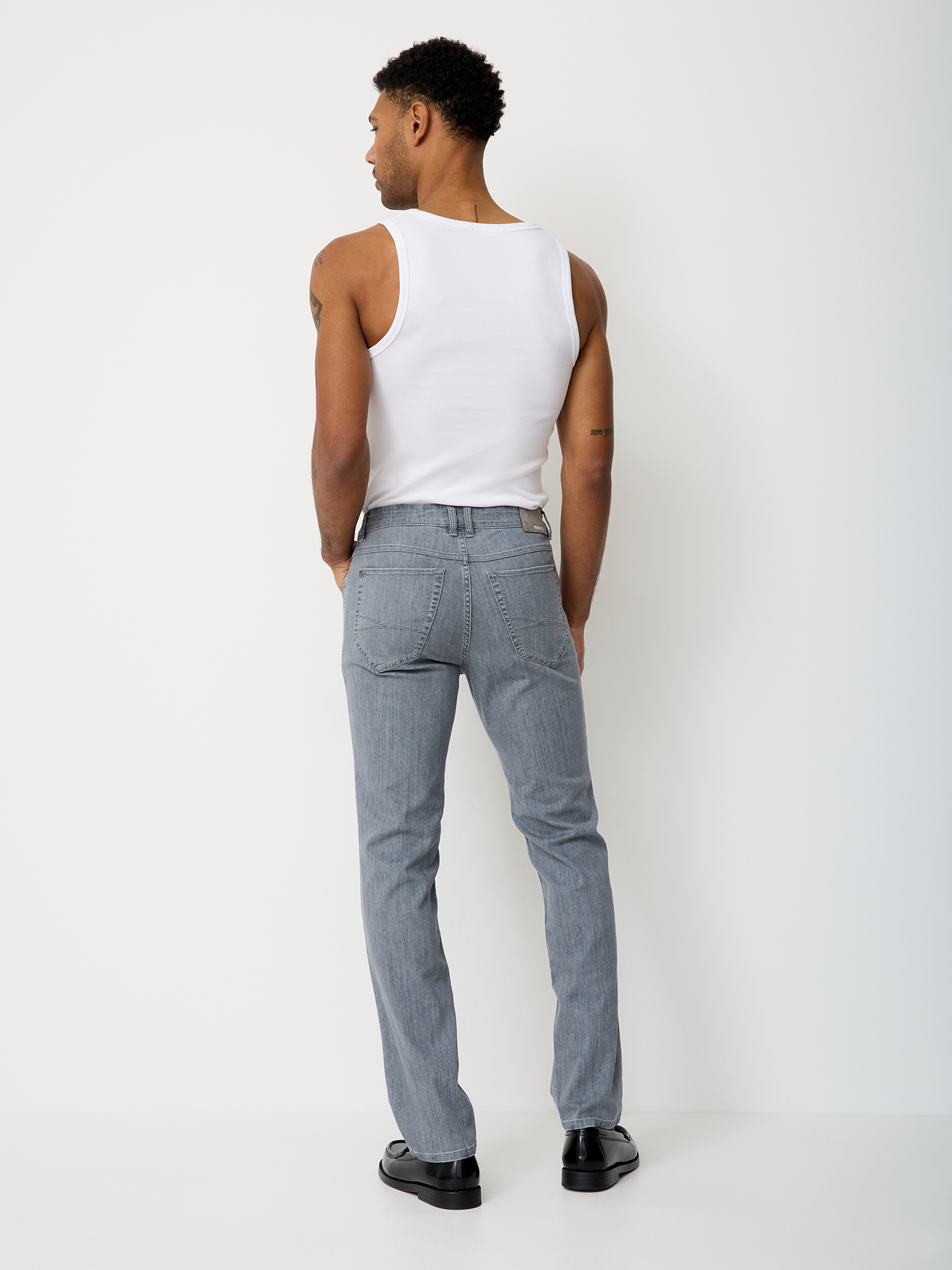 803007853000-1016_05_slim-fit-jeans-paddocks-pipe_ay.jpg