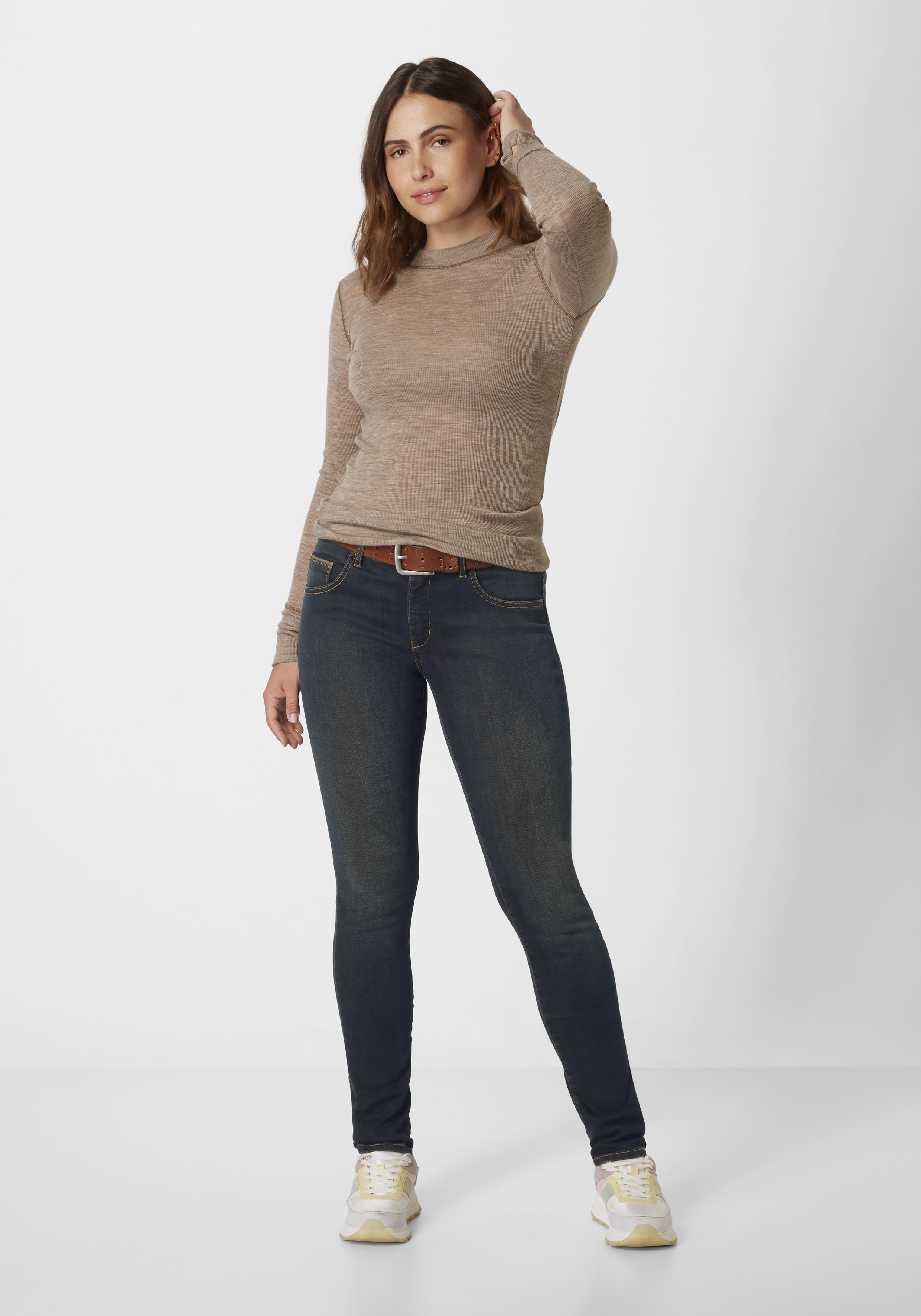 605567280000-0866_8_damen-slim-fit-color-denim-pat-paddocks.jpg