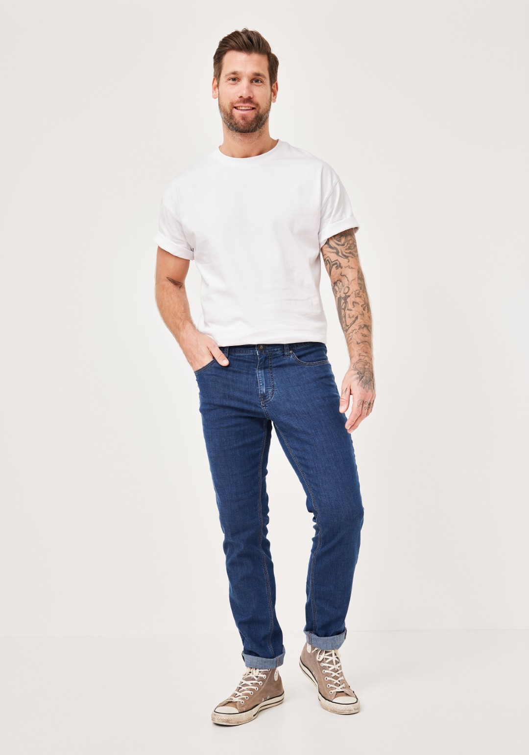 801513766000-4639_3_herren-slim-fit-jeans-paddocks-pipe.jpg
