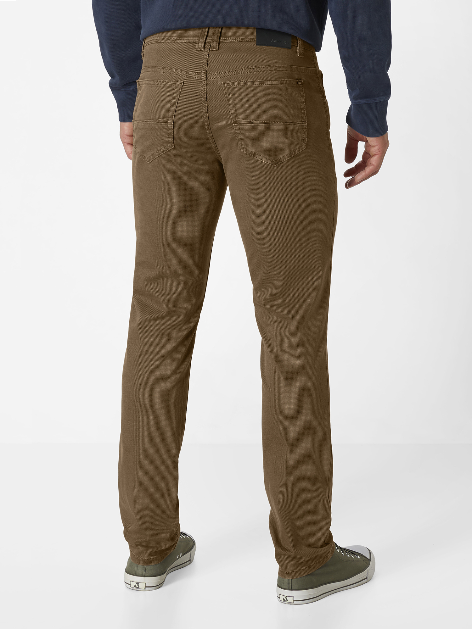 802467022000-0517_10_herren-slim-fit-jeans-pipe-50-jahre-paddocks-edition.jpg