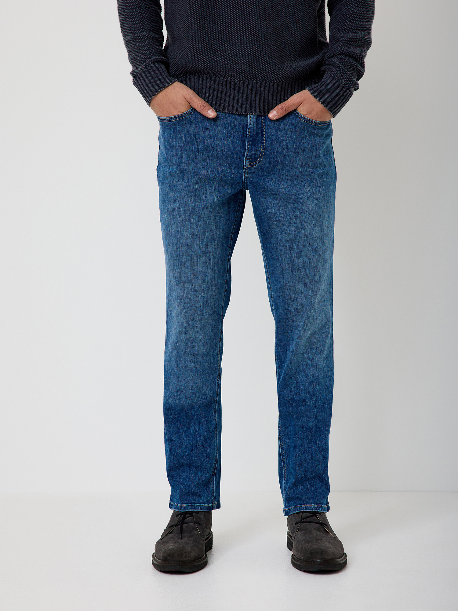 802047422000-5402_01_herren-slimfit-jeans-paddocks-pipe_ay.jpg