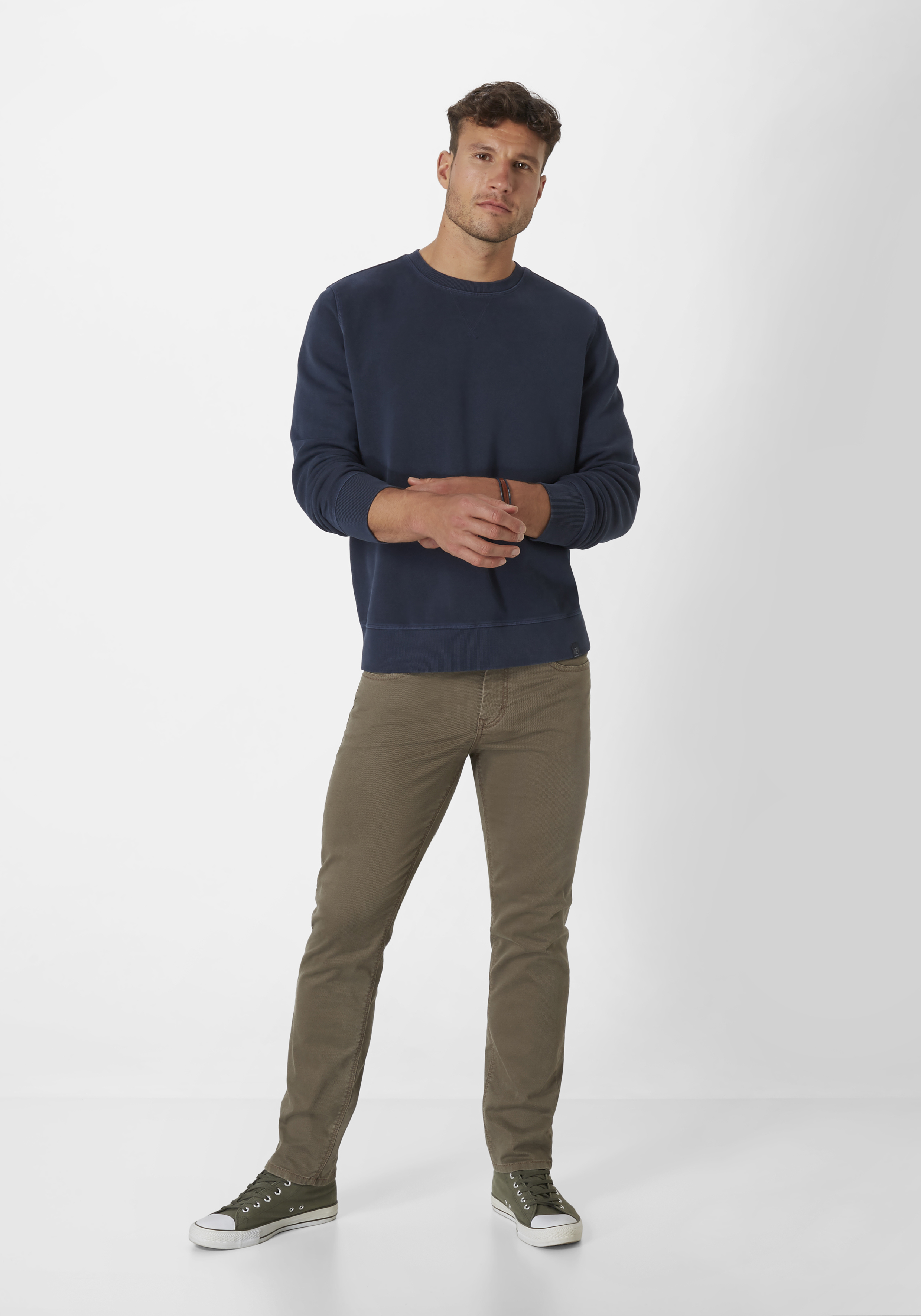 802467022000-0500_8_herren-slim-fit-jeans-pipe-50-jahre-paddocks-edition.jpg