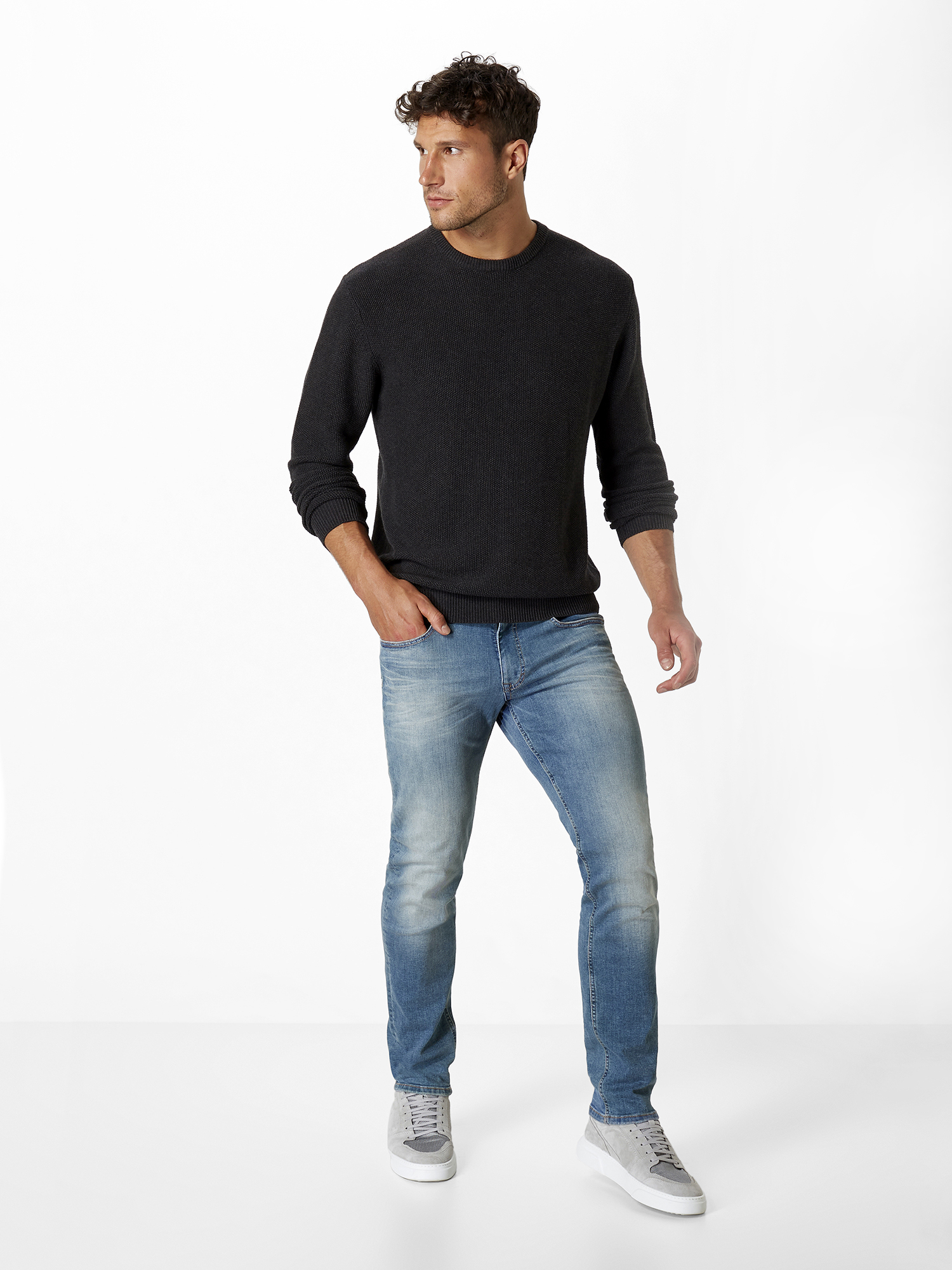 802437026021-0834_8_herren-slim-fit-jeans-motion-comfort-dean-paddocks.jpg
