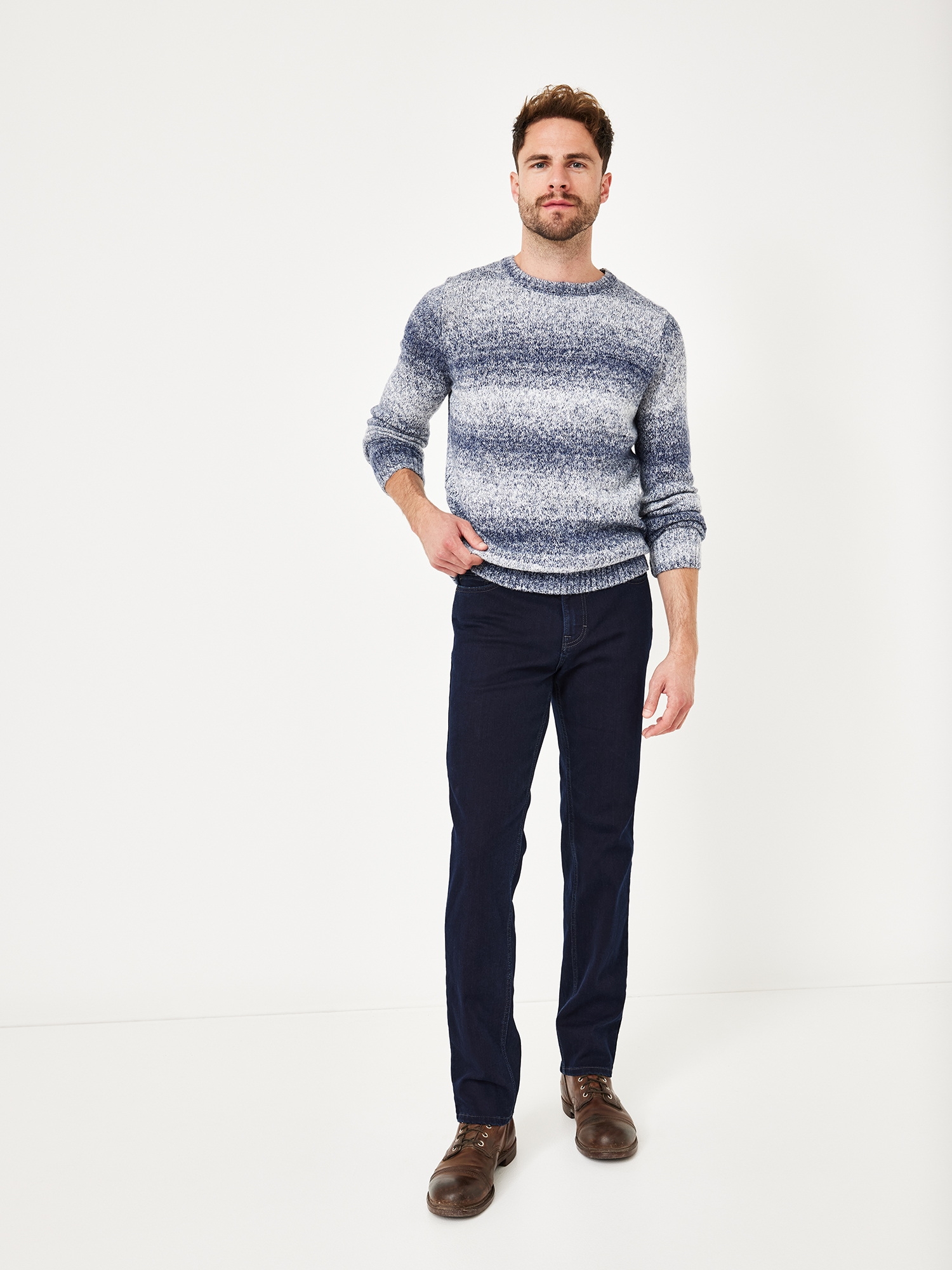 380197732000-0873_03_herren-rundhals-pullover-paddocks_ay.jpg 380197732000-0873_03_herren-rundhals-pullover-paddocks_ay.jpg