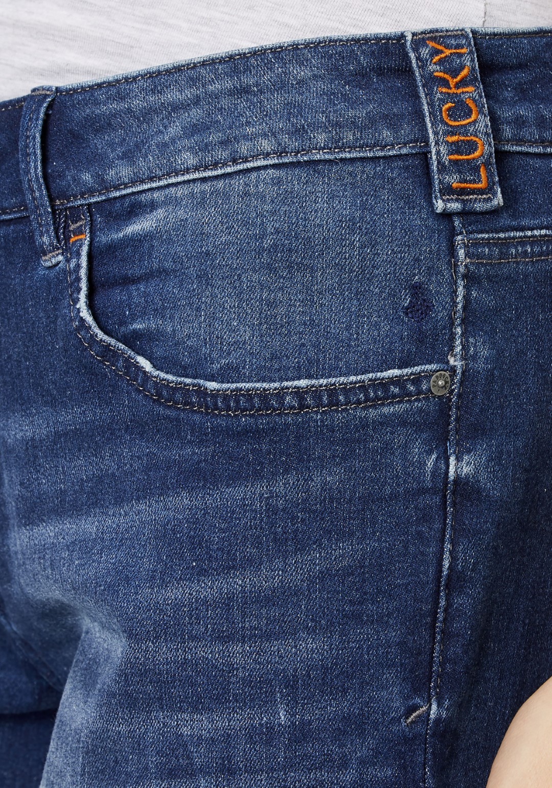 604114918000-4483_5_paddocks-jeans-sascha-bermuda-low-rise-tapered-leg.jpg