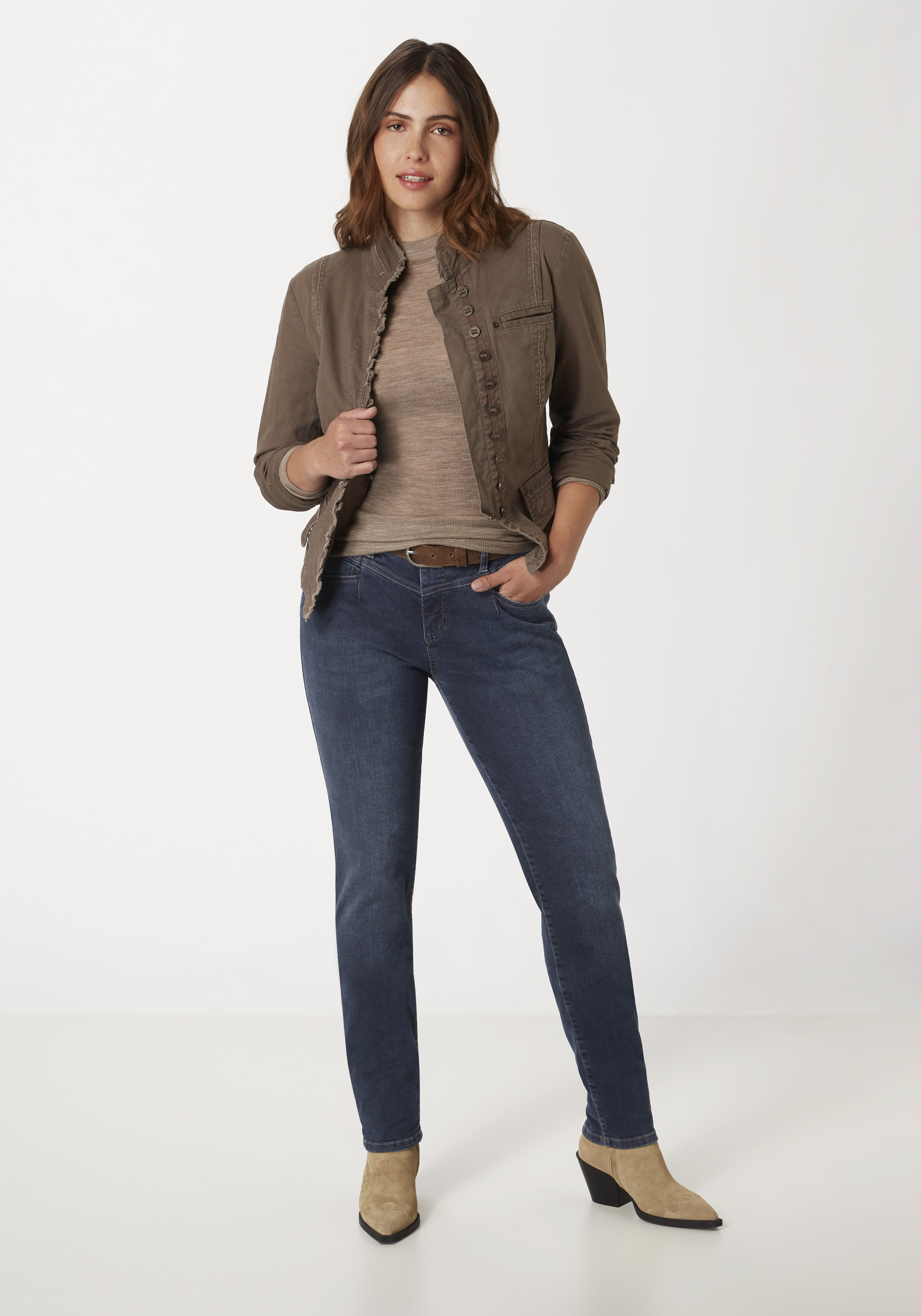 605557025000-5744_8_damen-jeans-skinny-stretch-lucy-paddocks.jpg 605557025000-5744_8_damen-jeans-skinny-stretch-lucy-paddocks.jpg