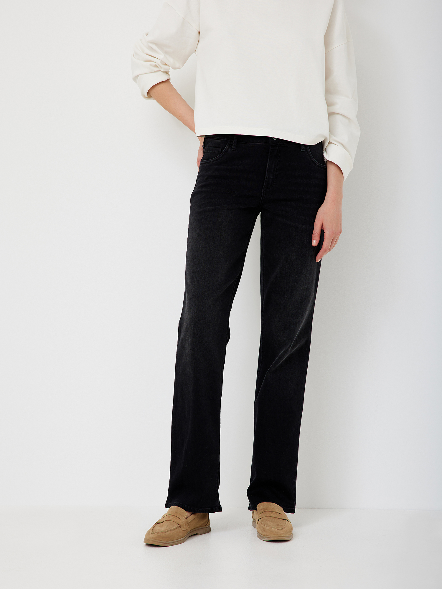 605667991000-6006_01_regular-fit-jeans-paddocks-lara_ay.jpg