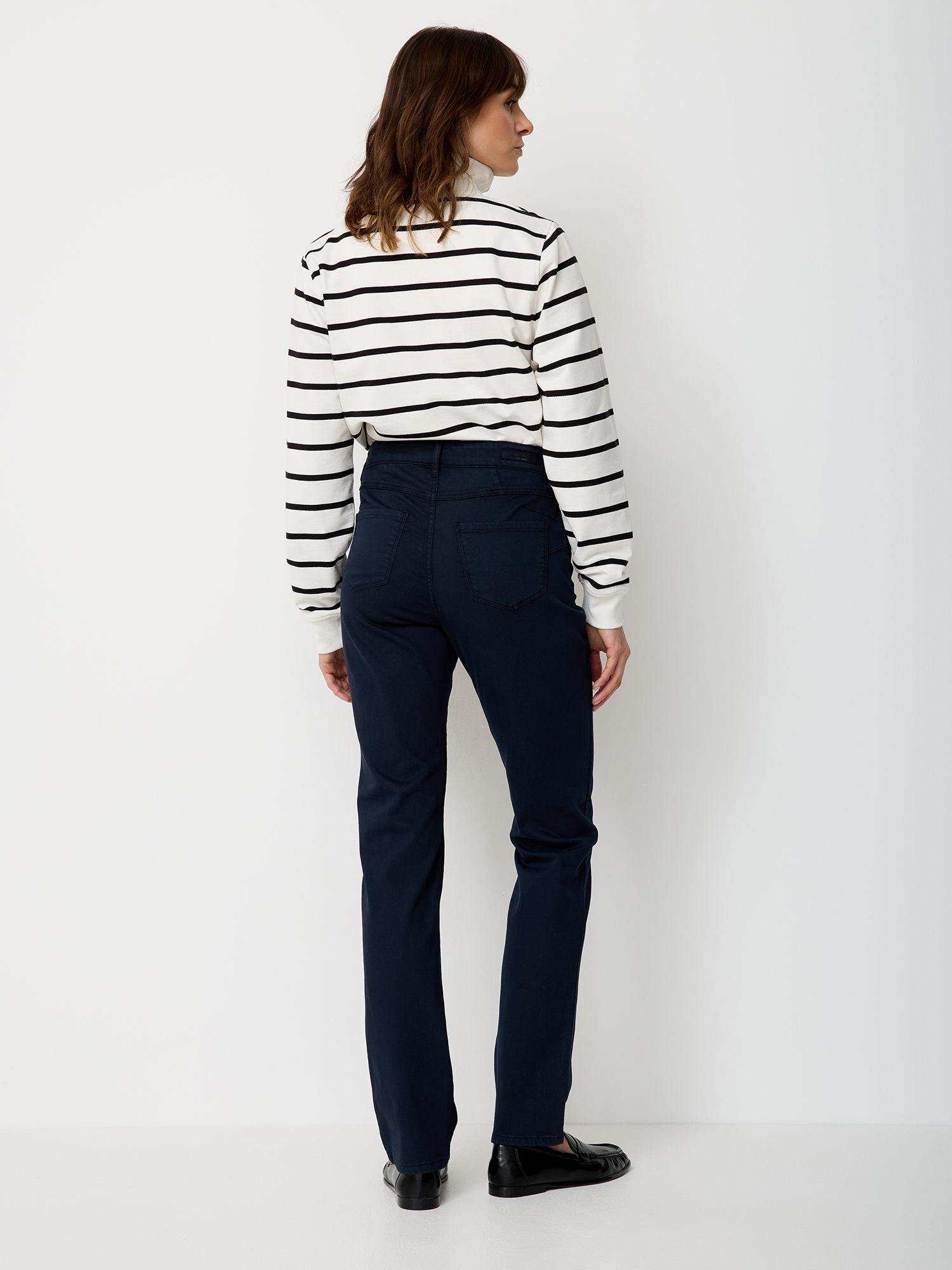 605937464000-0812_05_slim-fit-damen-jeans-pat-paddocks_ay.jpg