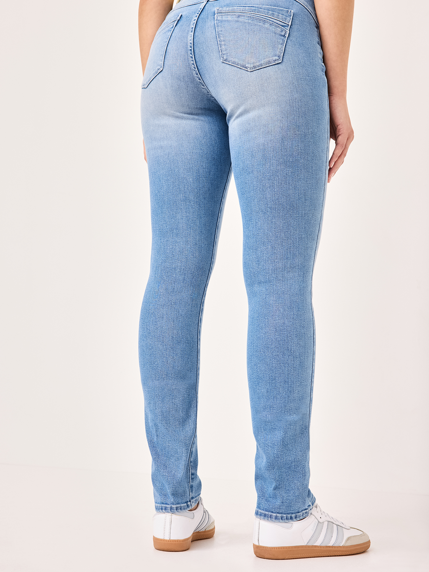 604217442000-4368_2_damen-slim-fit-jeans-stretch-denim-pat-paddocks.jpg 604217442000-4368_2_damen-slim-fit-jeans-stretch-denim-pat-paddocks.jpg