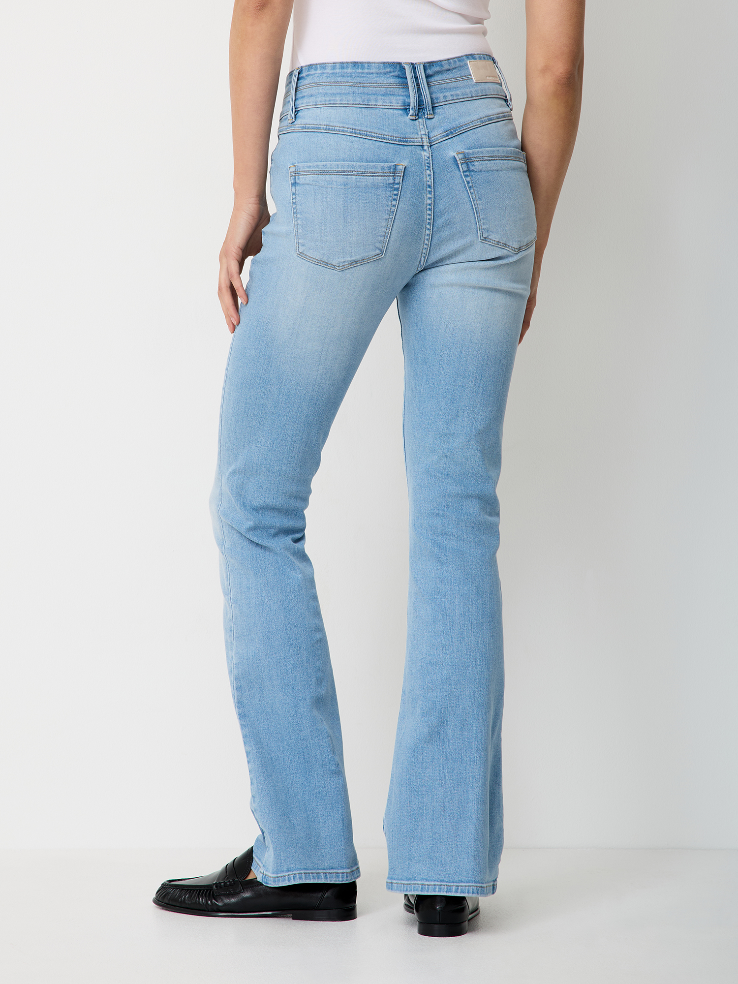 605767849000-5829_02_high-waist-bootcut-jeans-damen-paddocks_ay.jpg