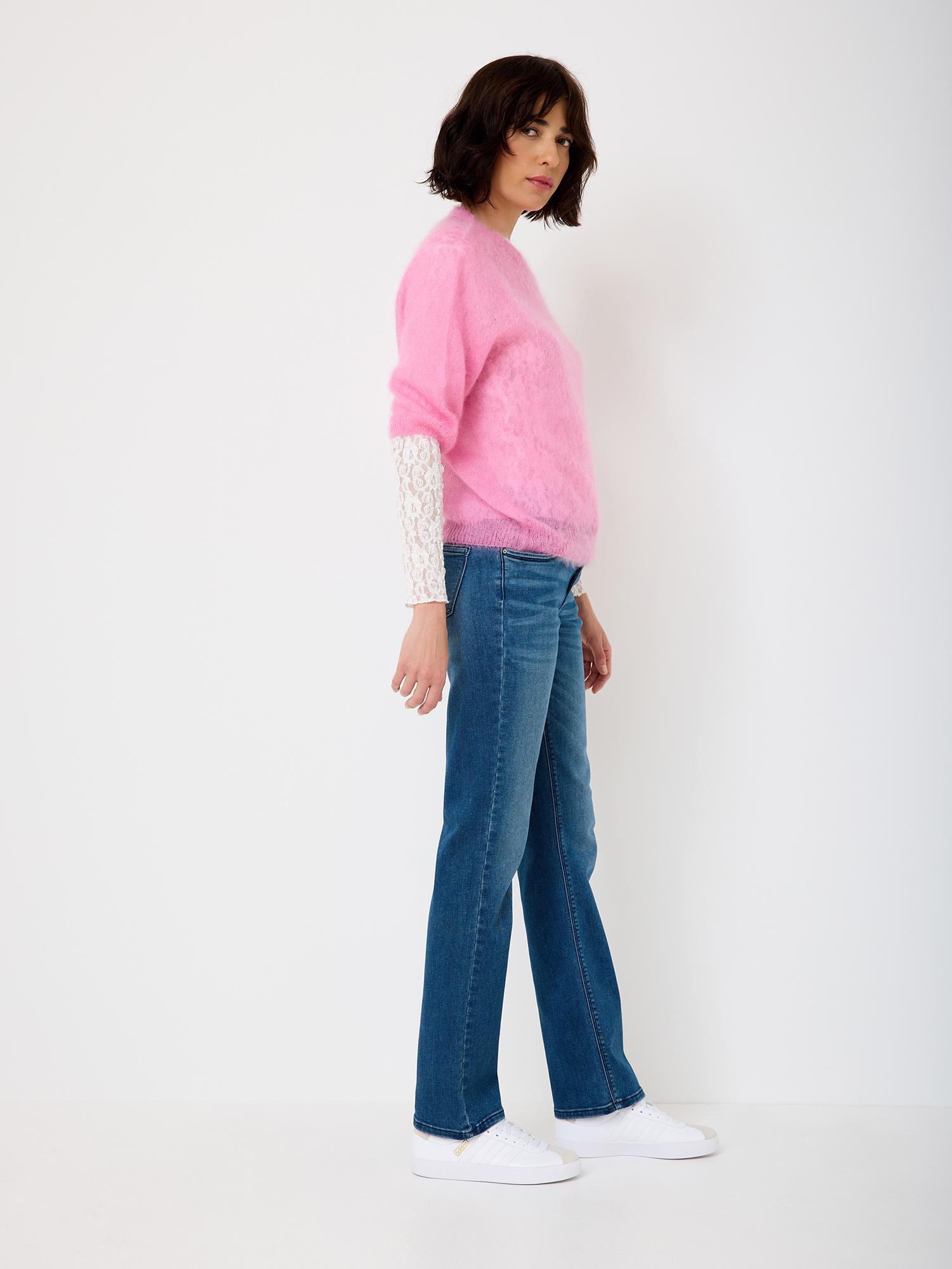 606027990000-4637_03_paddocks-traveller-pant-jeans-lara_ay.jpg
