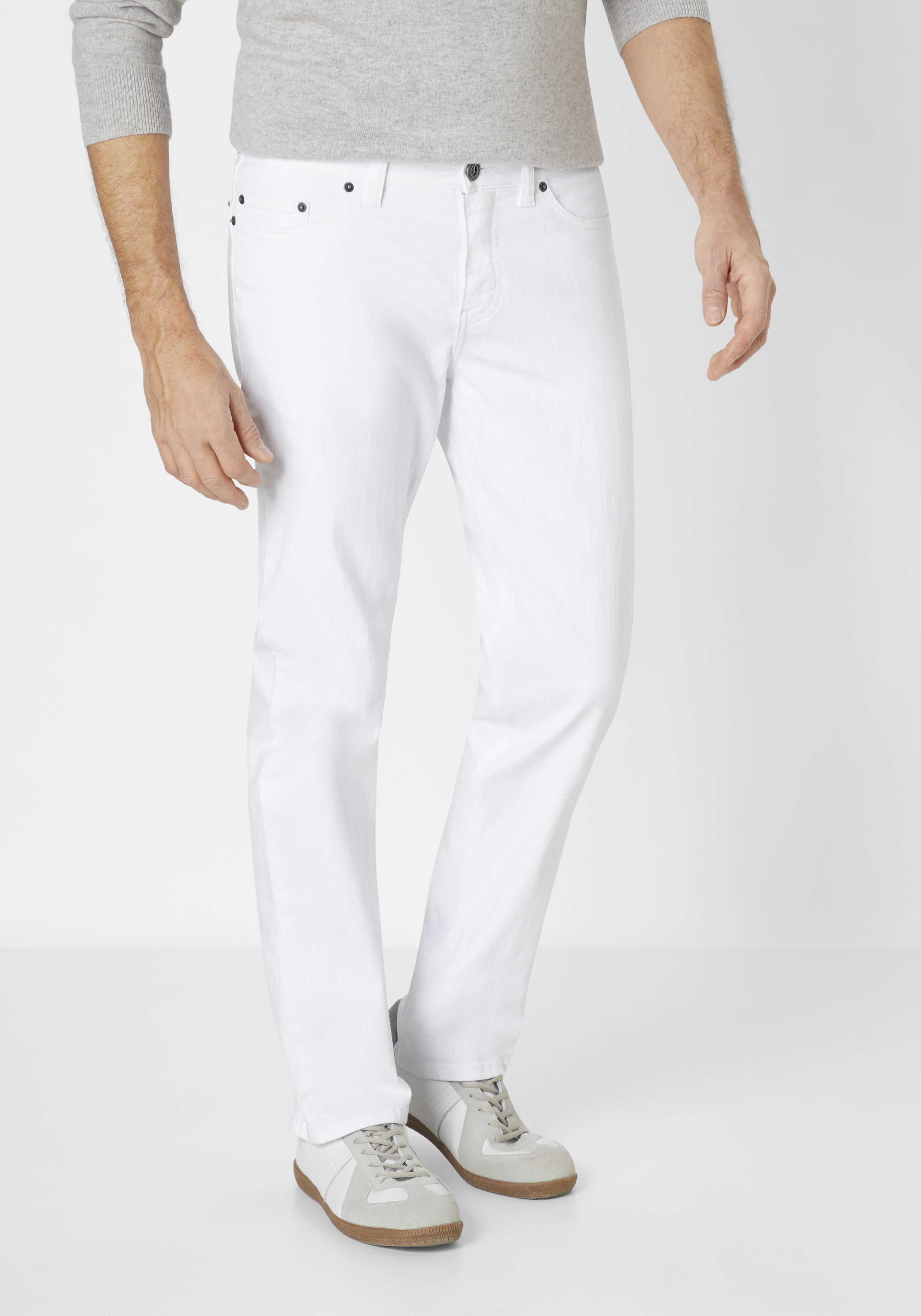 802046393000-0117_9_herren-jeans-weiss-slim-fit-pipe-paddocks.jpg 802046393000-0117_9_herren-jeans-weiss-slim-fit-pipe-paddocks.jpg