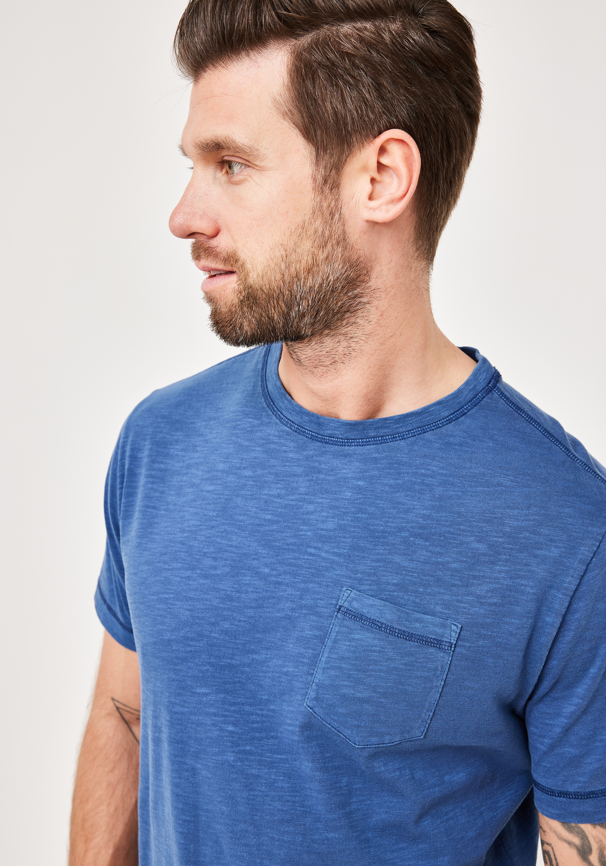 380167043000-0800_4_herren-tshirt-rundhals-baumwolle-paddocks.jpg