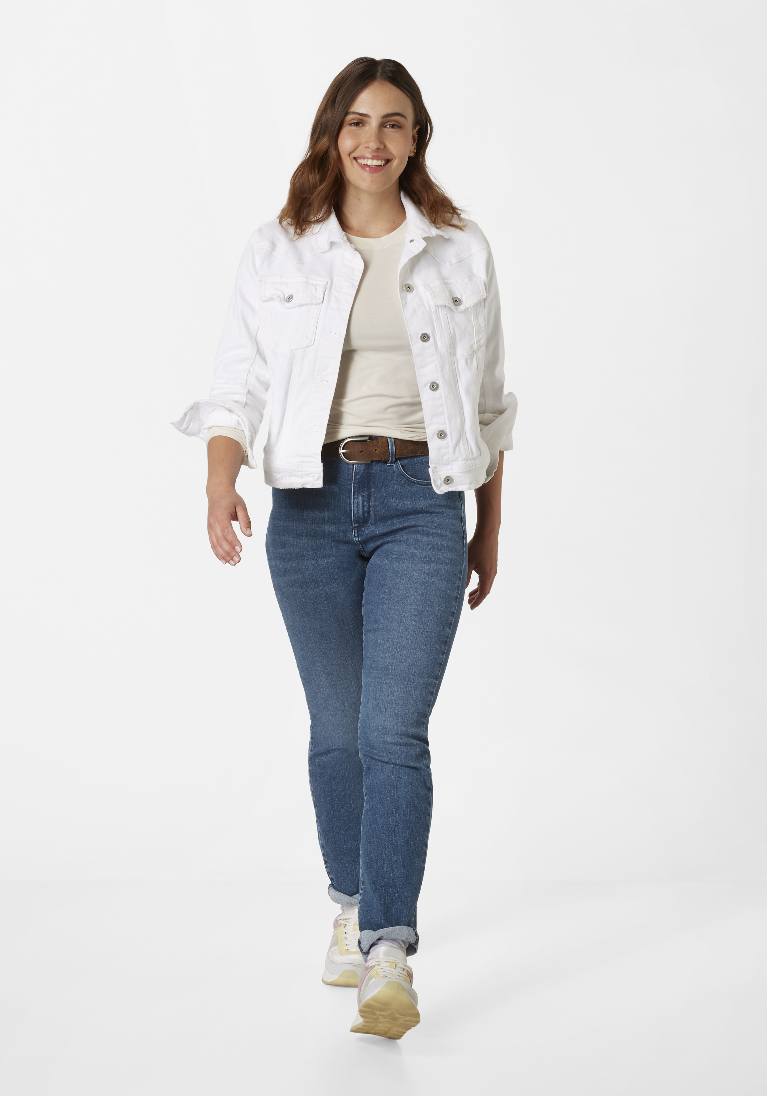 605387396000-5758_8_damen-slim-fit-jeans-pat-paddocks.jpg