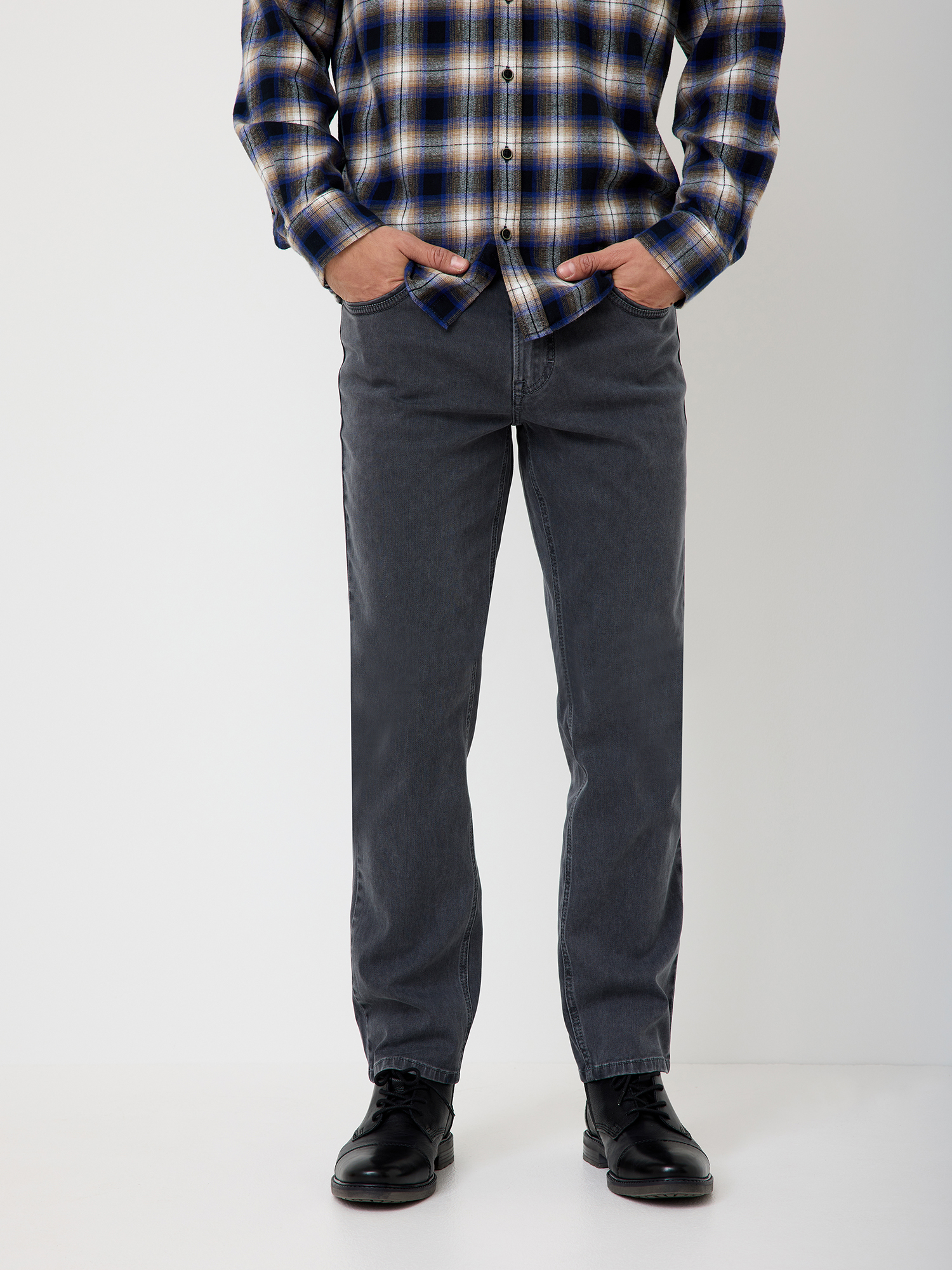 803237936000-1100_01_paddocks-pipe-stretch-jeans_ay.jpg