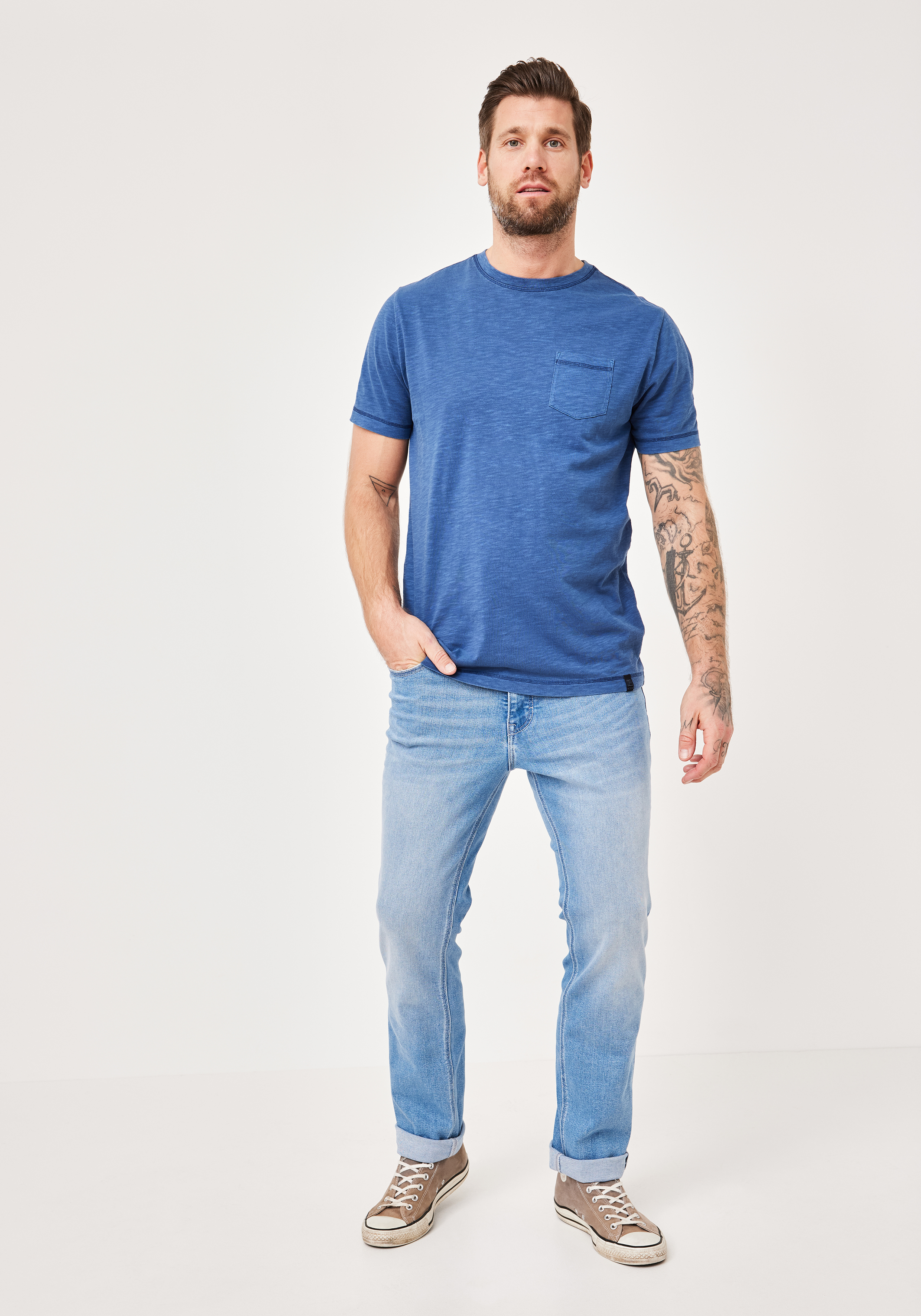 380167043000-0800_3_herren-tshirt-rundhals-baumwolle-paddocks.jpg