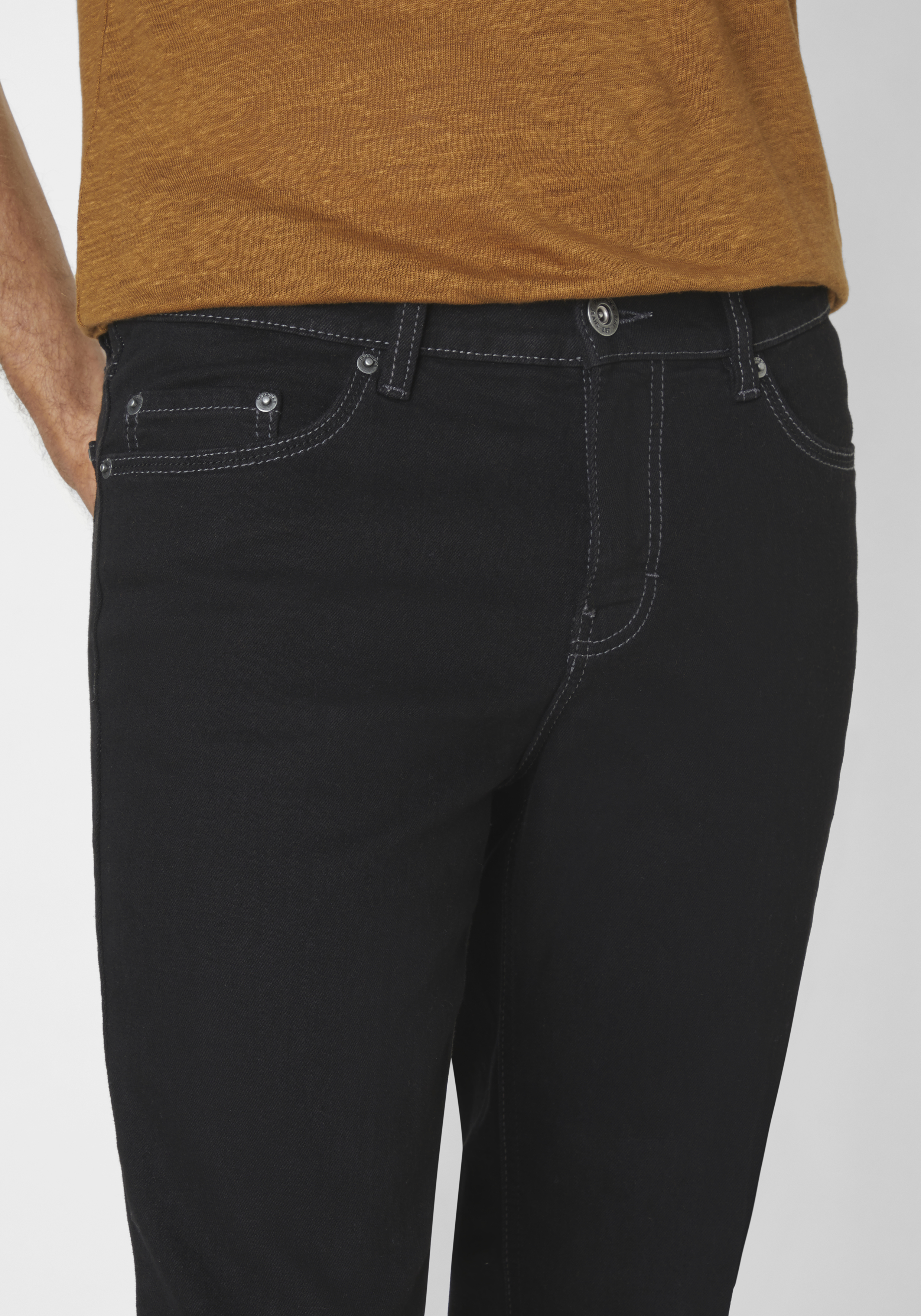 802044960000-6001_3_herren-slim-fit-jeans-pipe-paddocks.jpg 802044960000-6001_3_herren-slim-fit-jeans-pipe-paddocks.jpg