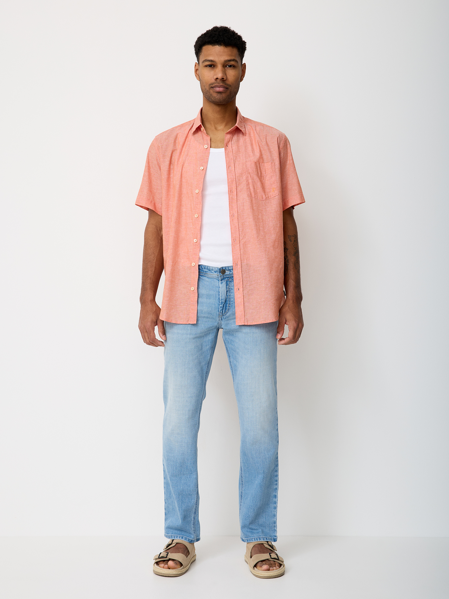 803037625000-5824_03_regular-straight-jeans-paddocks_ay.jpg