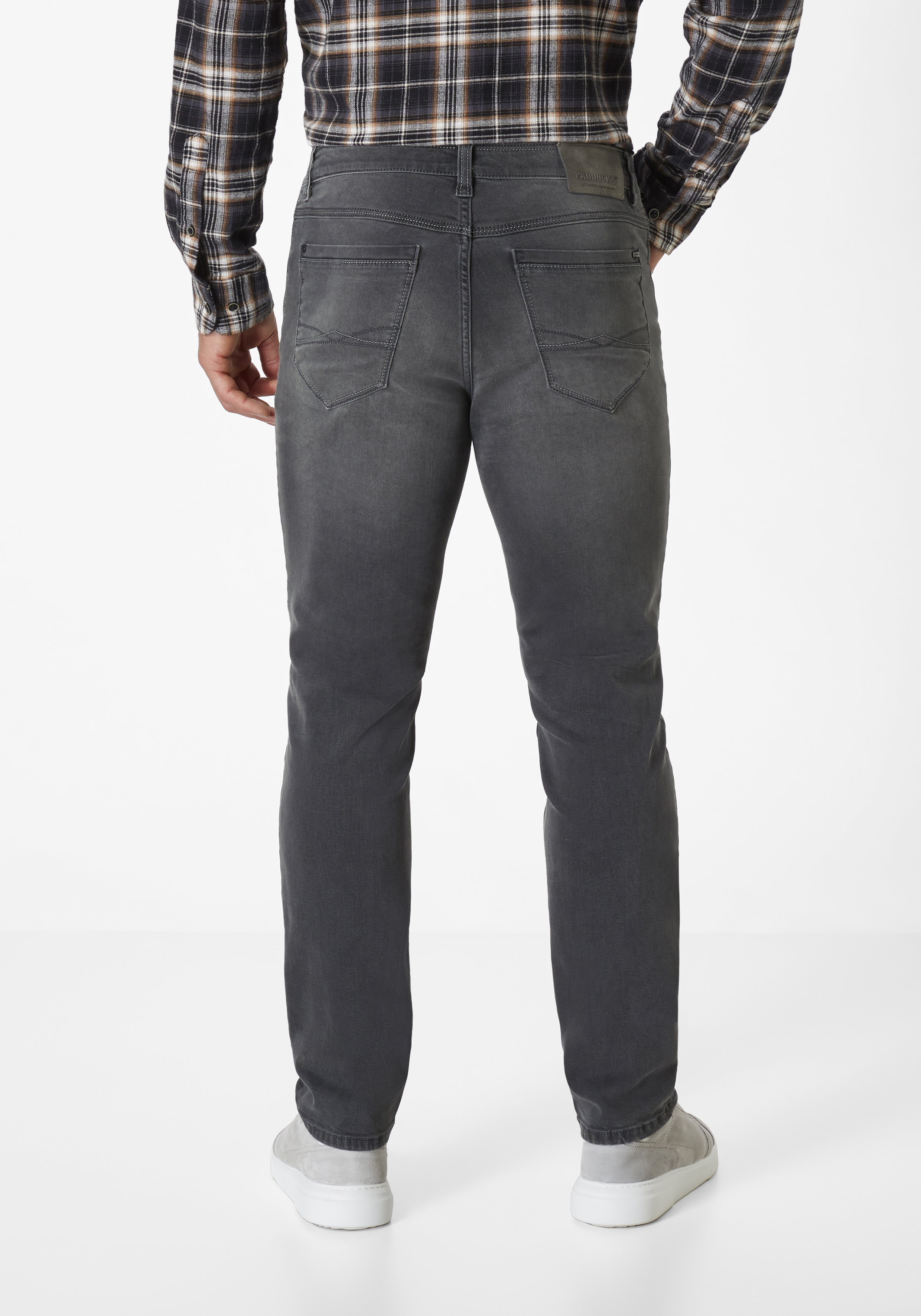 801516911000-4209_10_herren-slim-fit-jeans-grau-stretch-pipe-paddocks.jpg 801516911000-4209_10_herren-slim-fit-jeans-grau-stretch-pipe-paddocks.jpg
