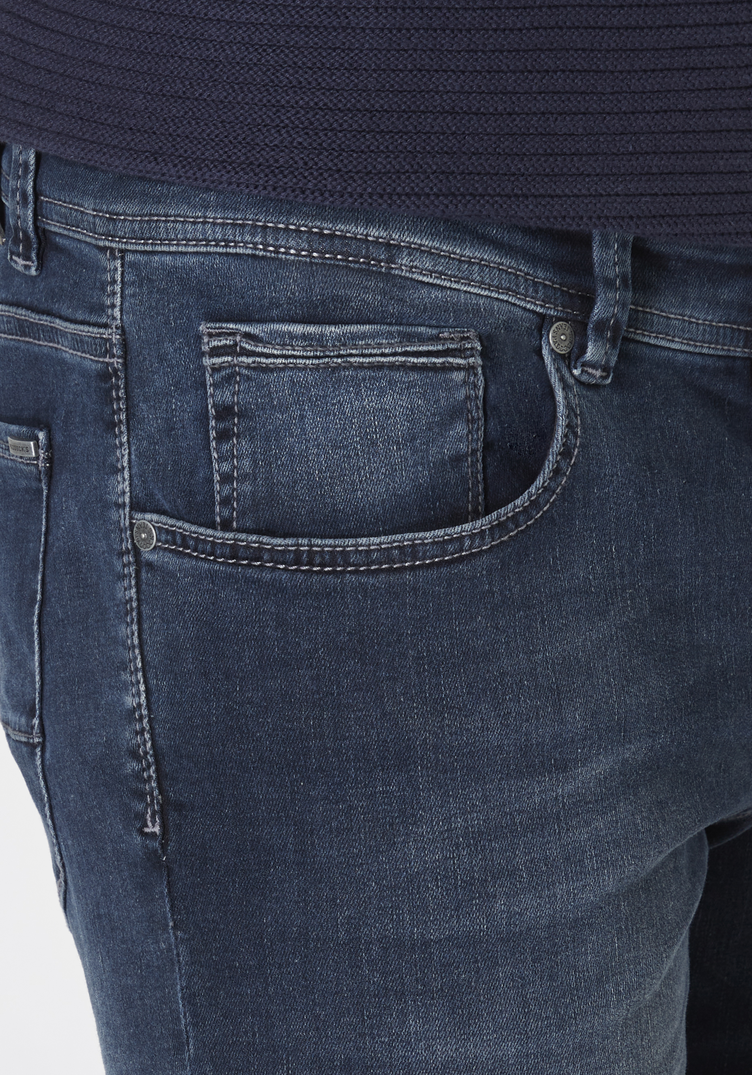802437025000-5744_3_herren-slim-fit-stretch-jeans-dean-paddocks.jpg 802437025000-5744_3_herren-slim-fit-stretch-jeans-dean-paddocks.jpg