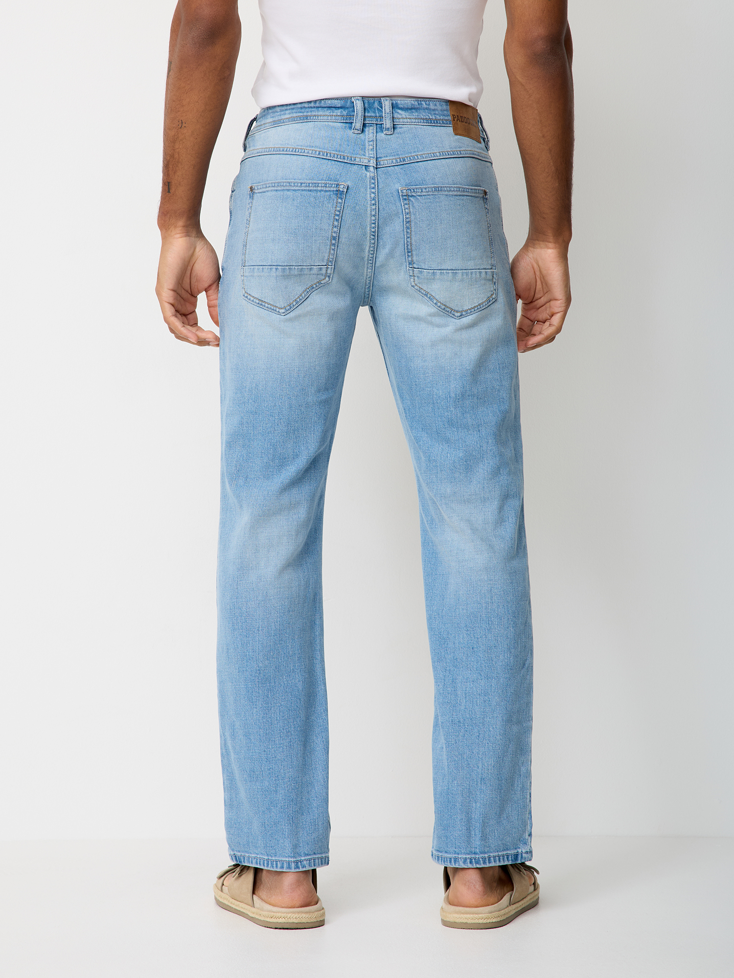803037625000-5824_02_regular-straight-jeans-paddocks_ay.jpg