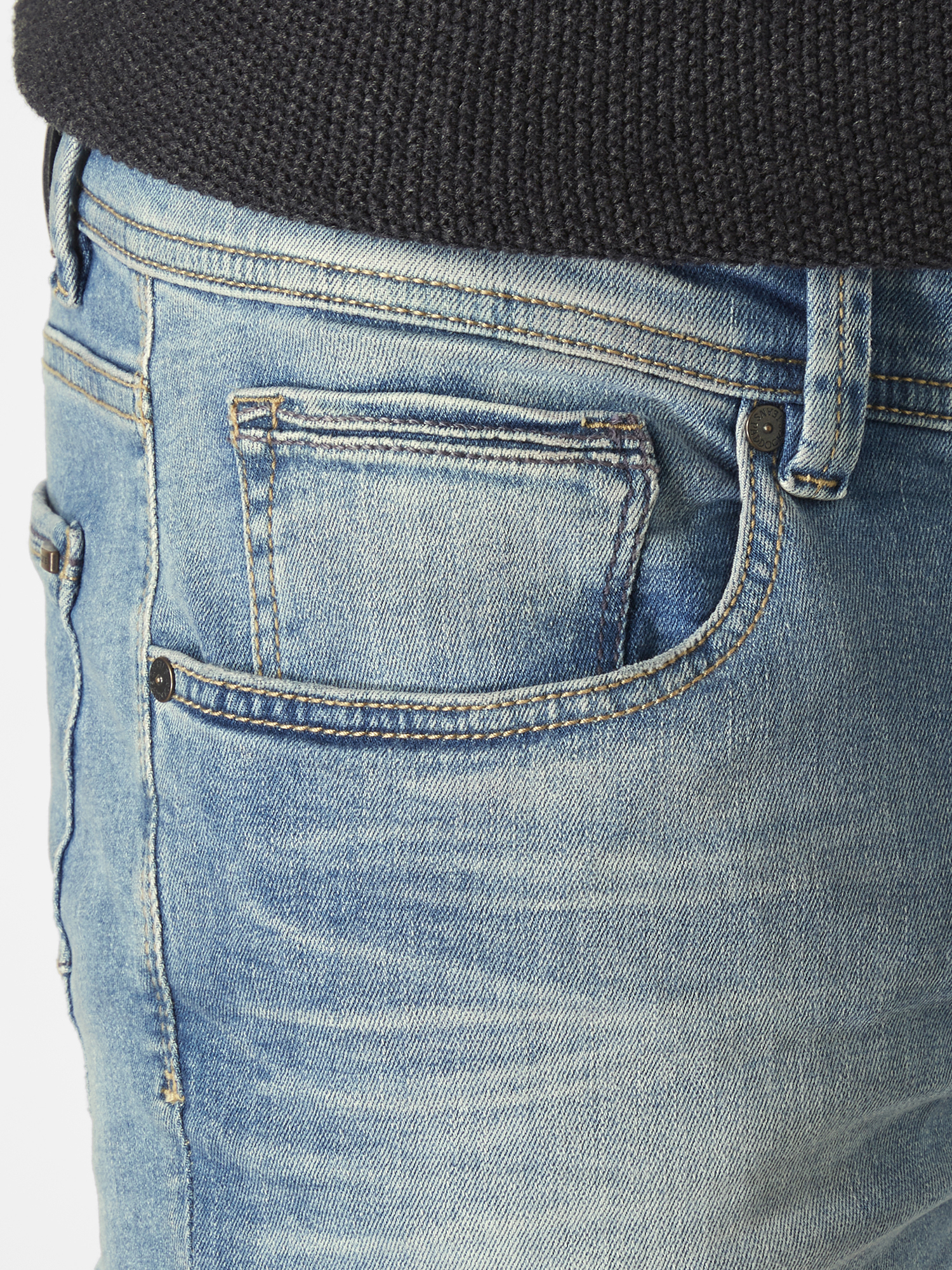 802437026021-0834_3_herren-slim-fit-jeans-motion-comfort-dean-paddocks.jpg 802437026021-0834_3_herren-slim-fit-jeans-motion-comfort-dean-paddocks.jpg