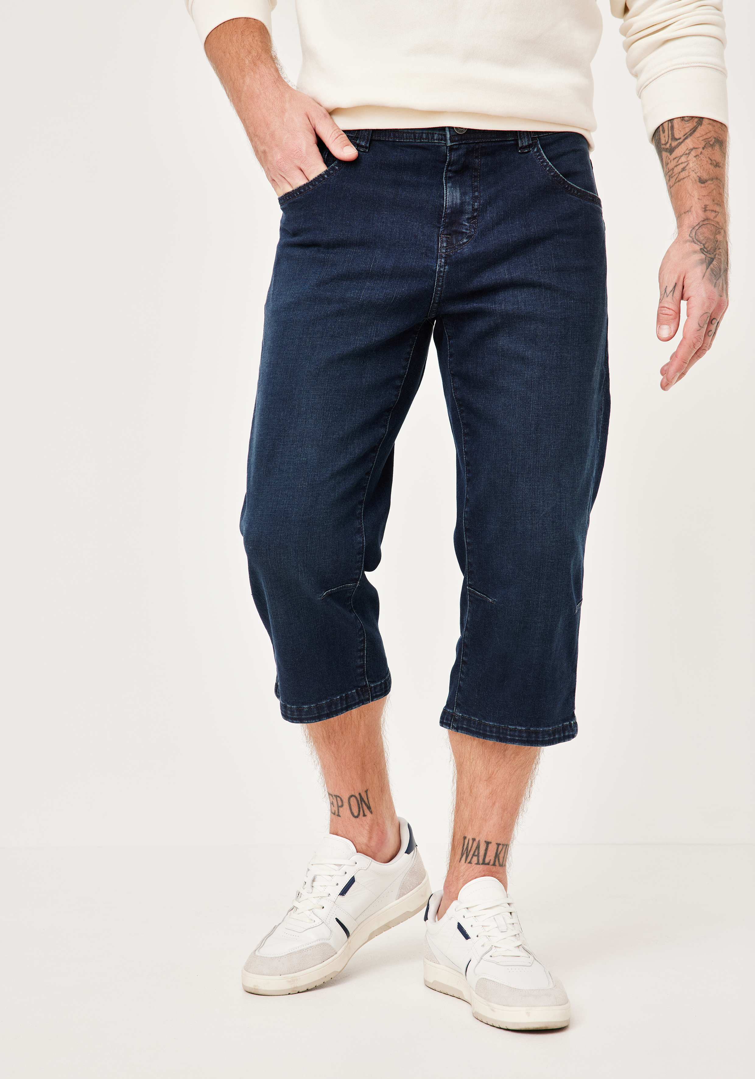 802554109000-4701_1_paddocks-3-4-jeans-stretch-chuck.jpg