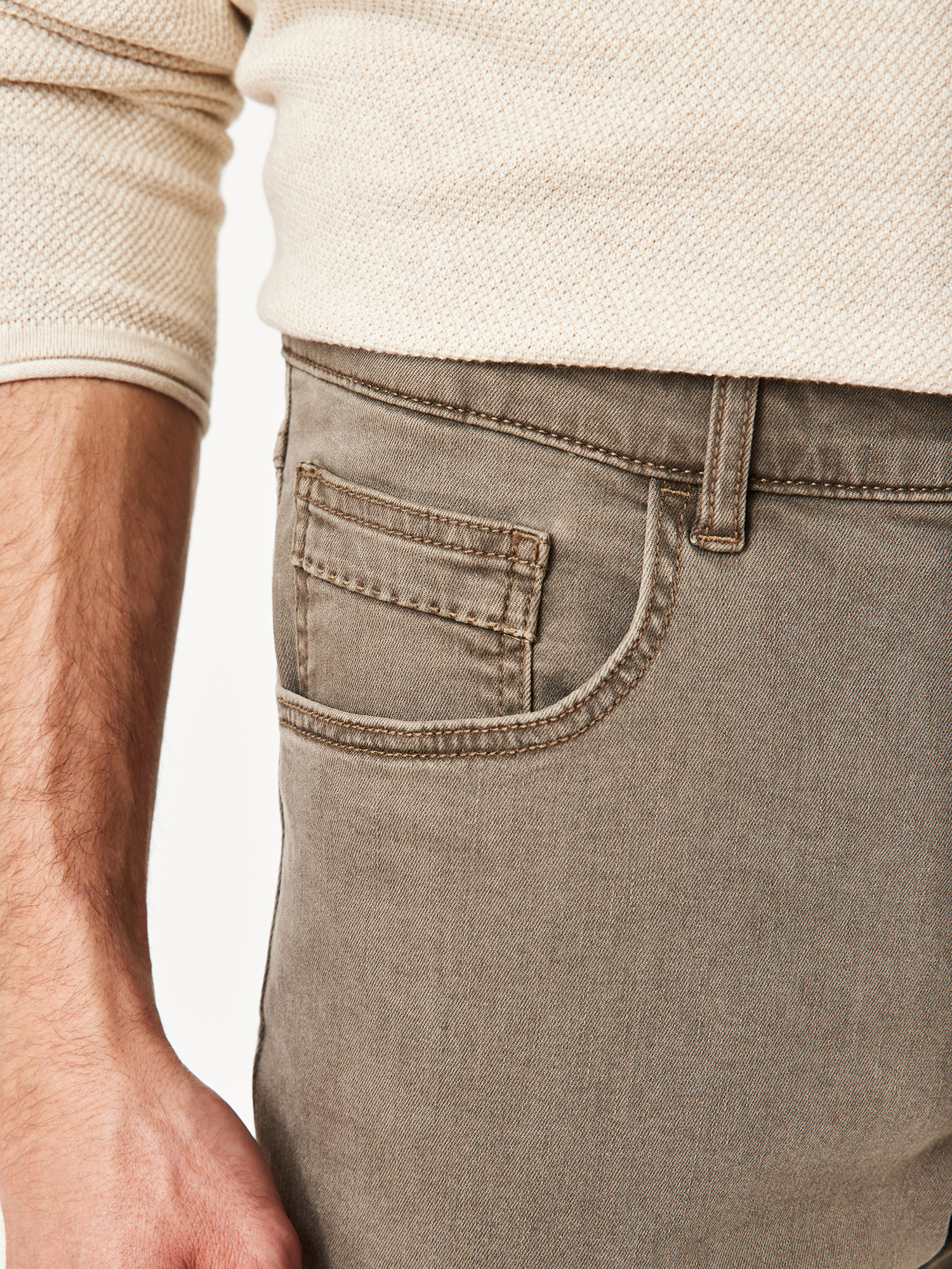 802677696000-2409_04_herren-slim-fit-jeans-colordenim-pipe-paddocks_ay.jpg