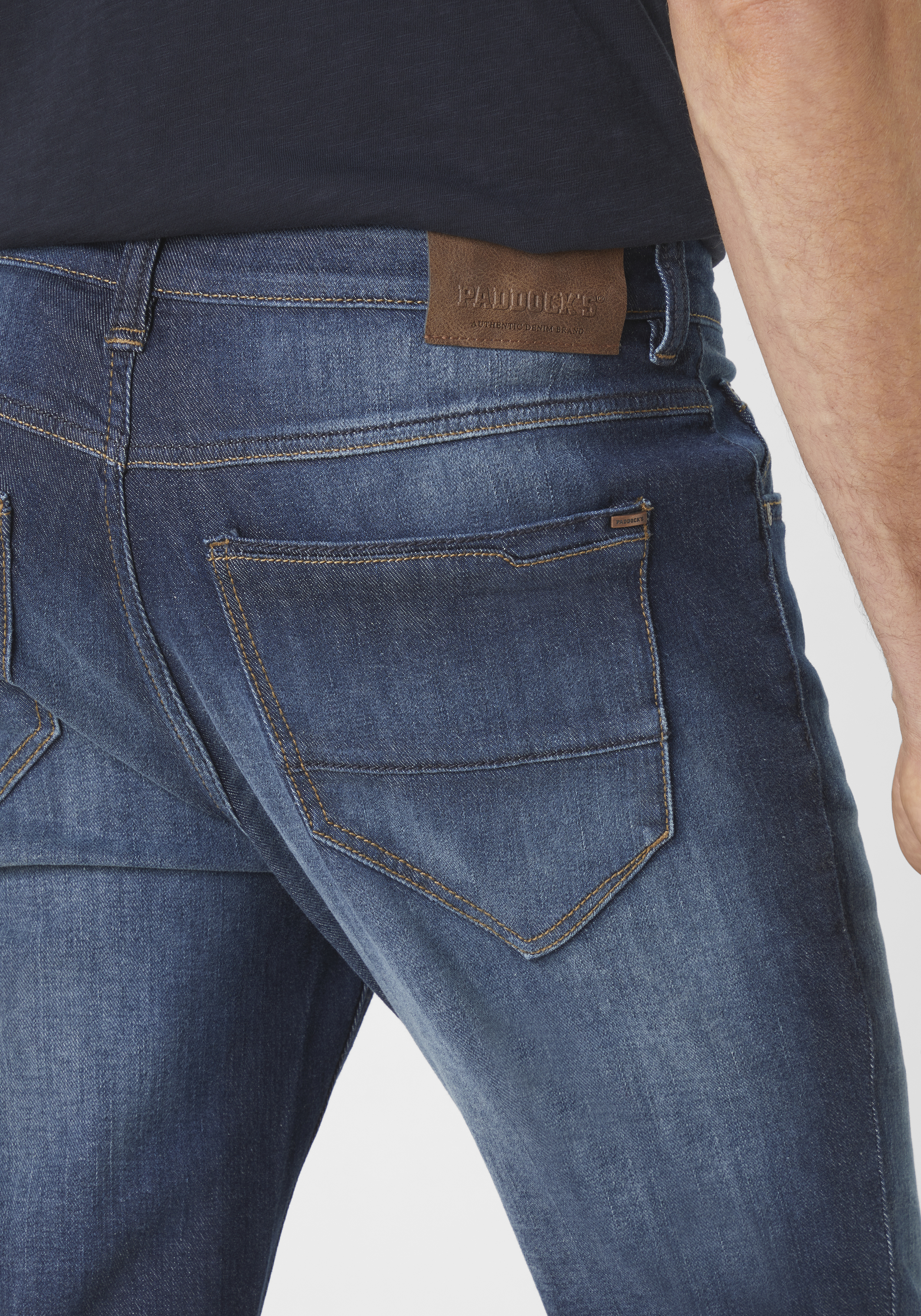 802287184000-4481_4_herren-regular-fit-jeans-ben-paddocks.jpg 802287184000-4481_4_herren-regular-fit-jeans-ben-paddocks.jpg