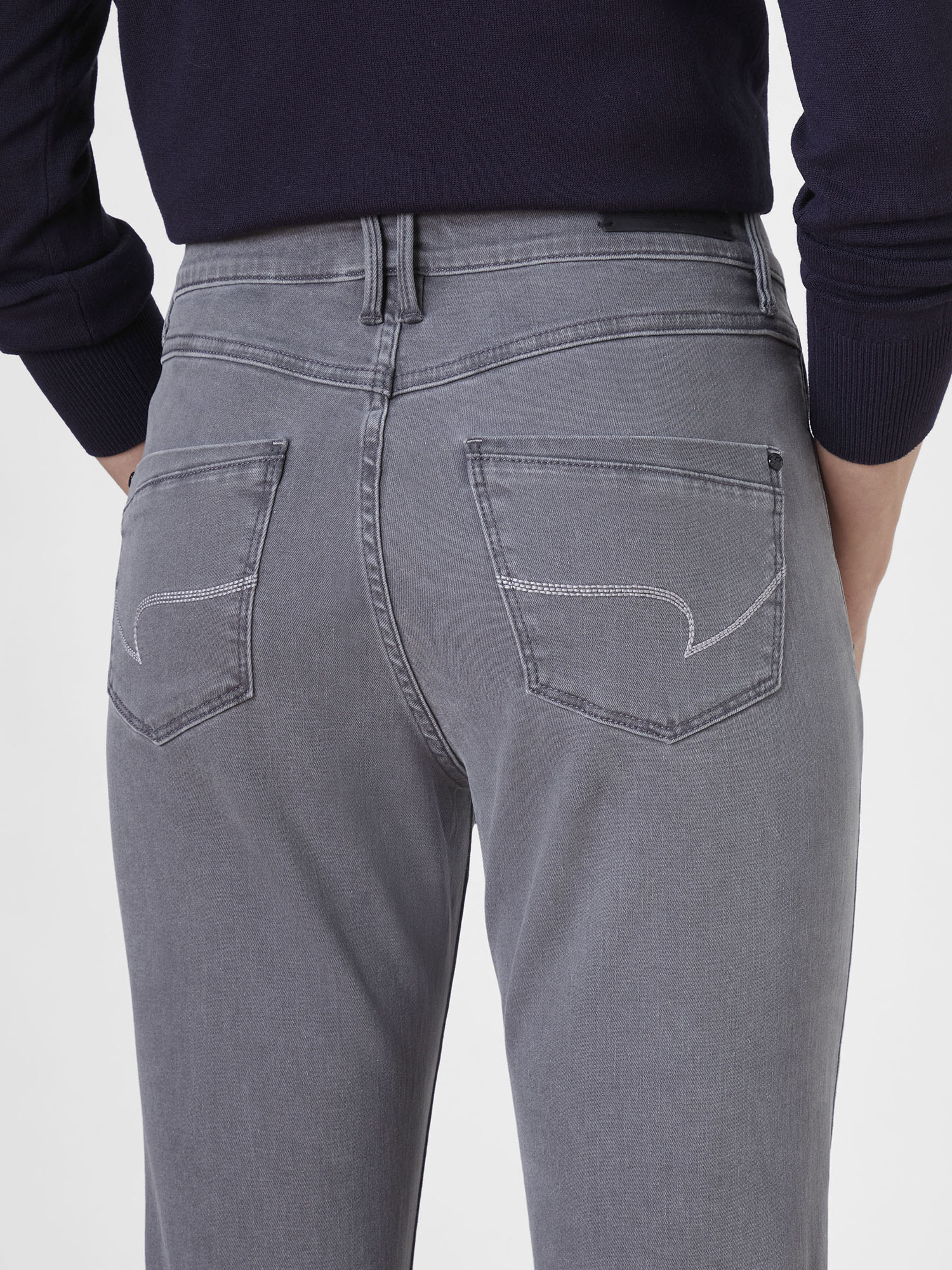 602726516000-1029_damen-slim-fit-jeans-stretchjeans-pat-paddocks_4.jpg