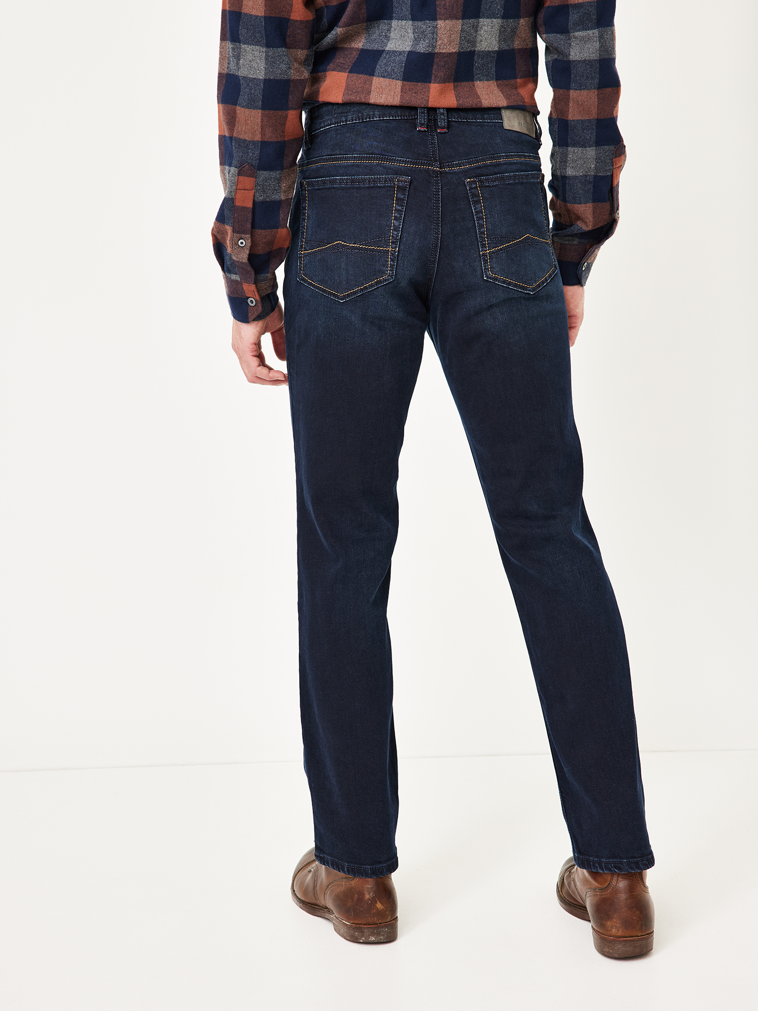 802277275000-0879_02_paddocks-pipe-stretch-saddlestitch_ay.jpg