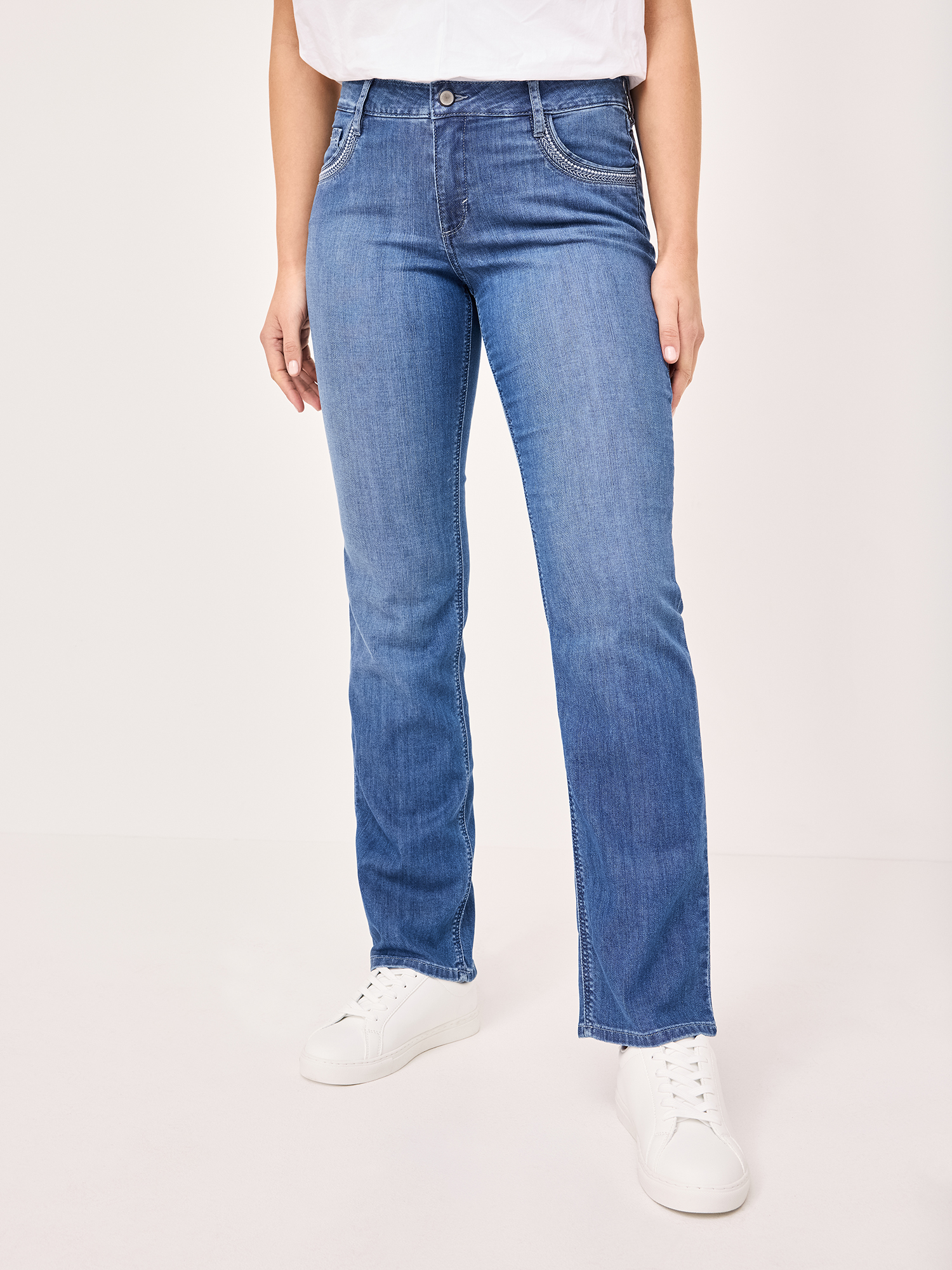 605527463000-4564_1_straight-fit-damenjeans-lara-paddocks.jpg