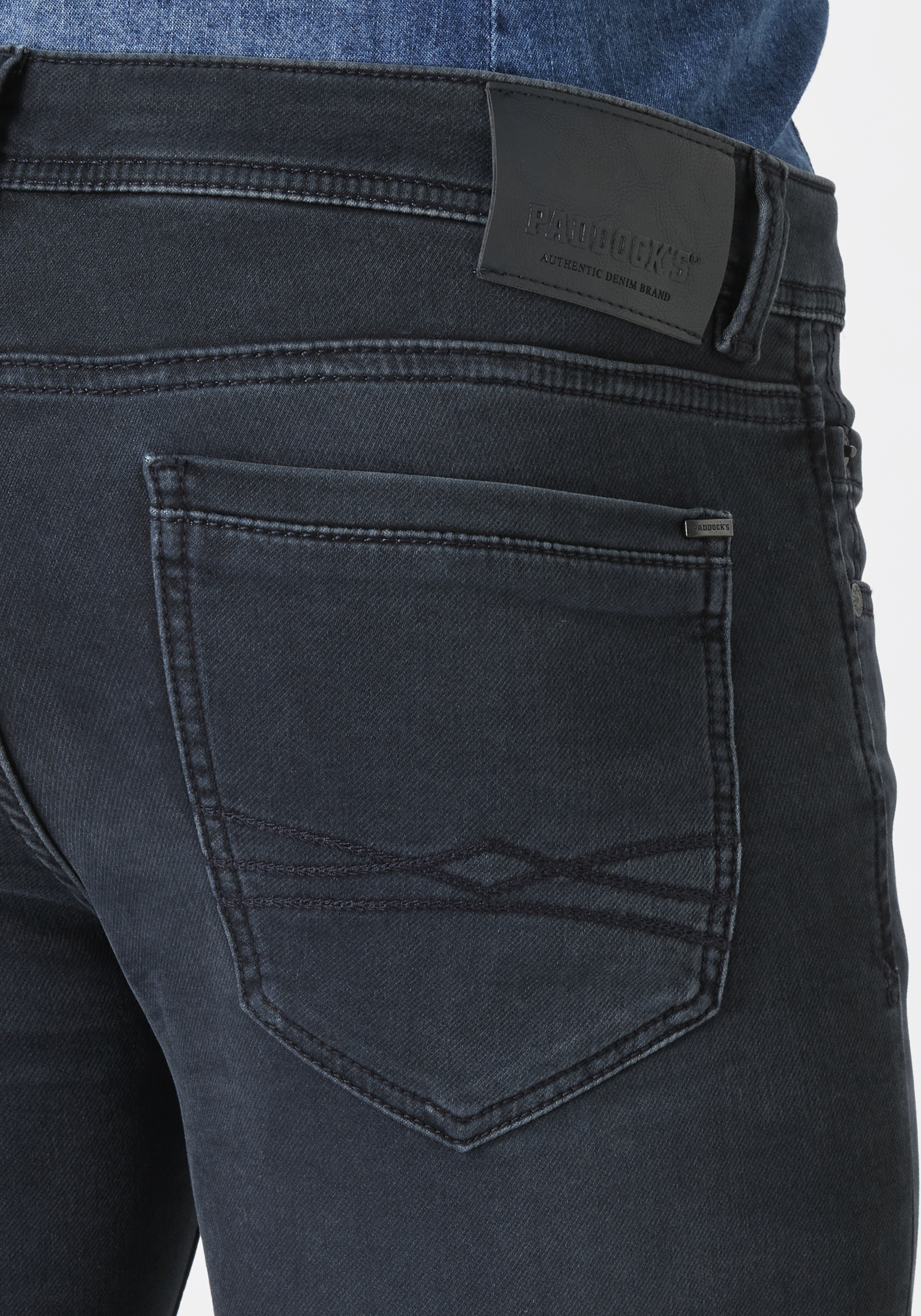 802016542000-5744_4_herren-slim-fit-jogg-denim-dean-paddocks.jpg 802016542000-5744_4_herren-slim-fit-jogg-denim-dean-paddocks.jpg