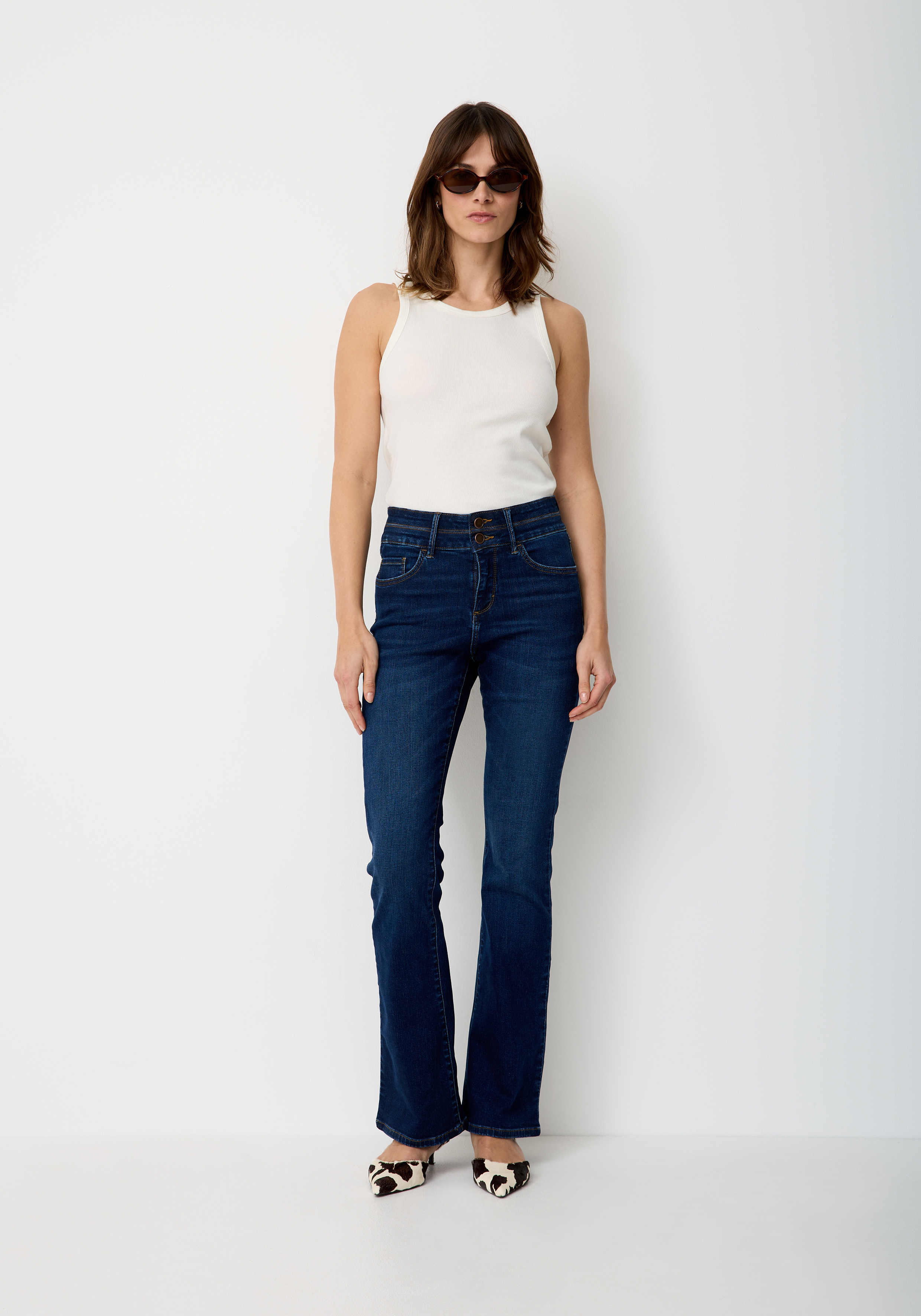605767849000-4380_03_high-waist-bootcut-jeans-damen-paddocks.jpg