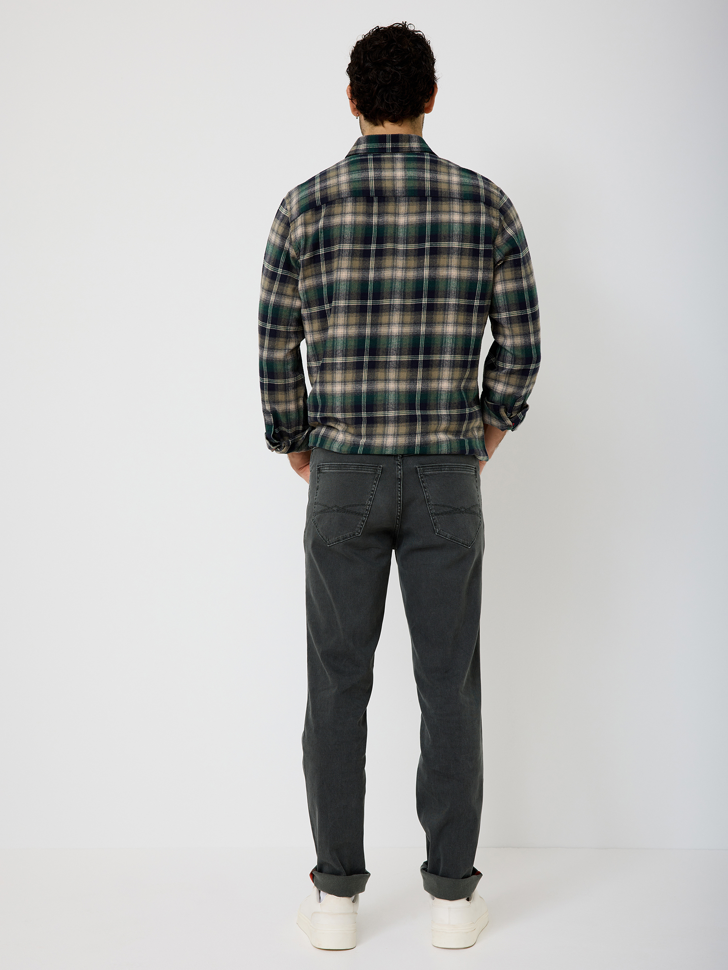 803237996000-1905_04_paddocks-pipe-stretch-jeans_ay.jpg