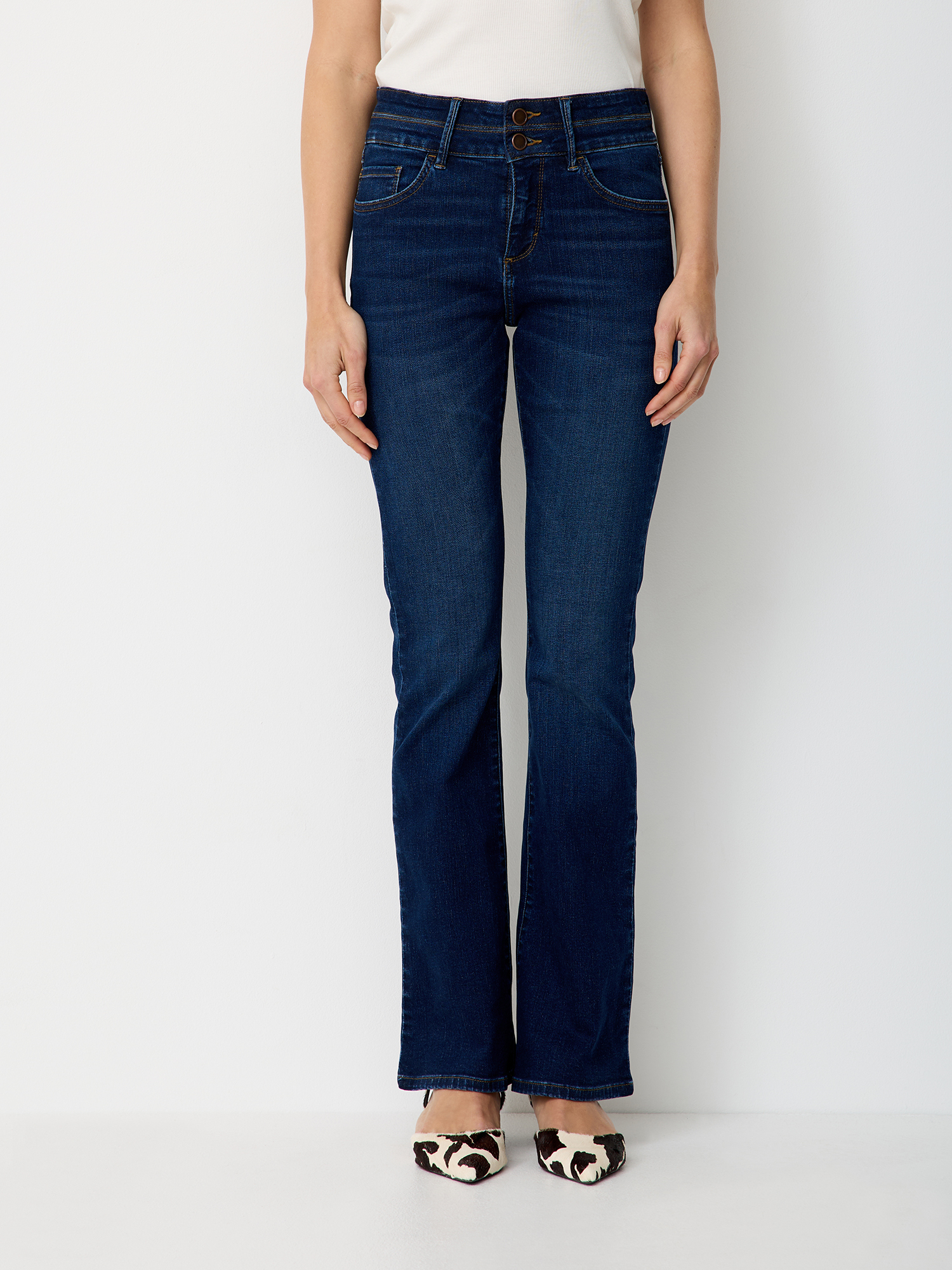 605767849000-4380_01_high-waist-bootcut-jeans-damen-paddocks_ay.jpg
