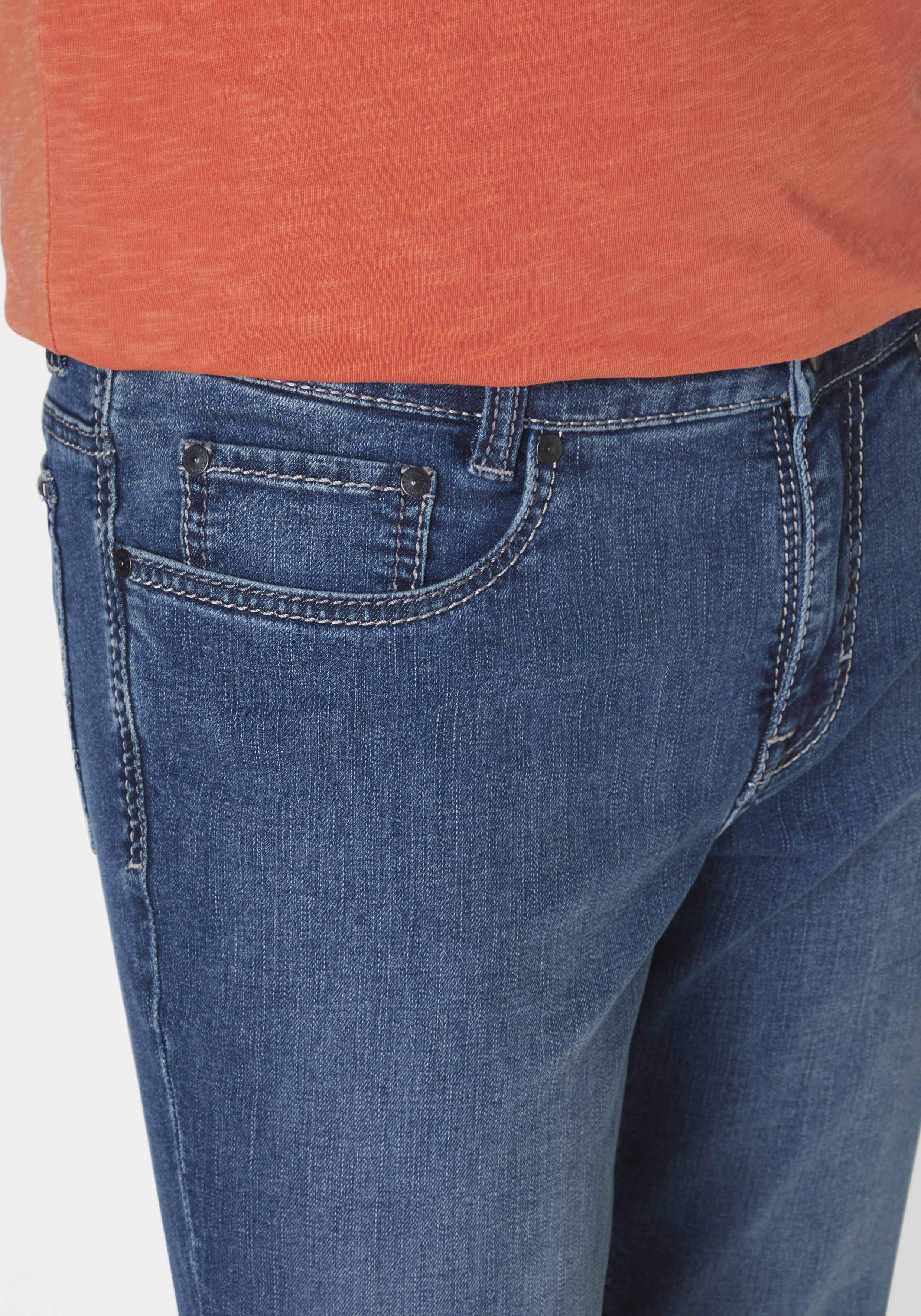 802276734000-5906_3_herren-slim-leg-jeans-saddle-stitch-pipe-paddocks.jpg 802276734000-5906_3_herren-slim-leg-jeans-saddle-stitch-pipe-paddocks.jpg