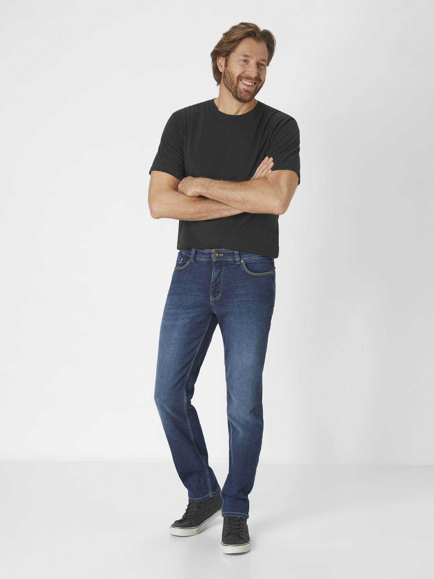 801517059000-0848_8_herren-slim-fit-colored-denim-jeans-pipe-paddocks.jpg 801517059000-0848_8_herren-slim-fit-colored-denim-jeans-pipe-paddocks.jpg