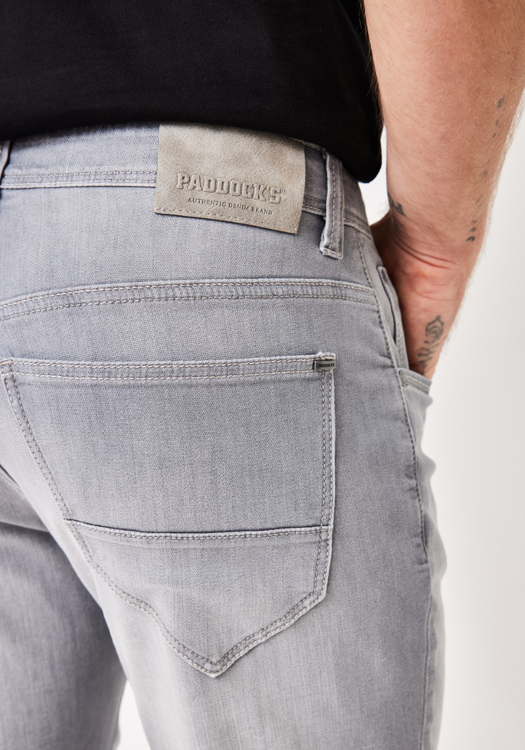 802497420000-4207_4_herren-regular-fit-jeans-ben-paddocks.jpg