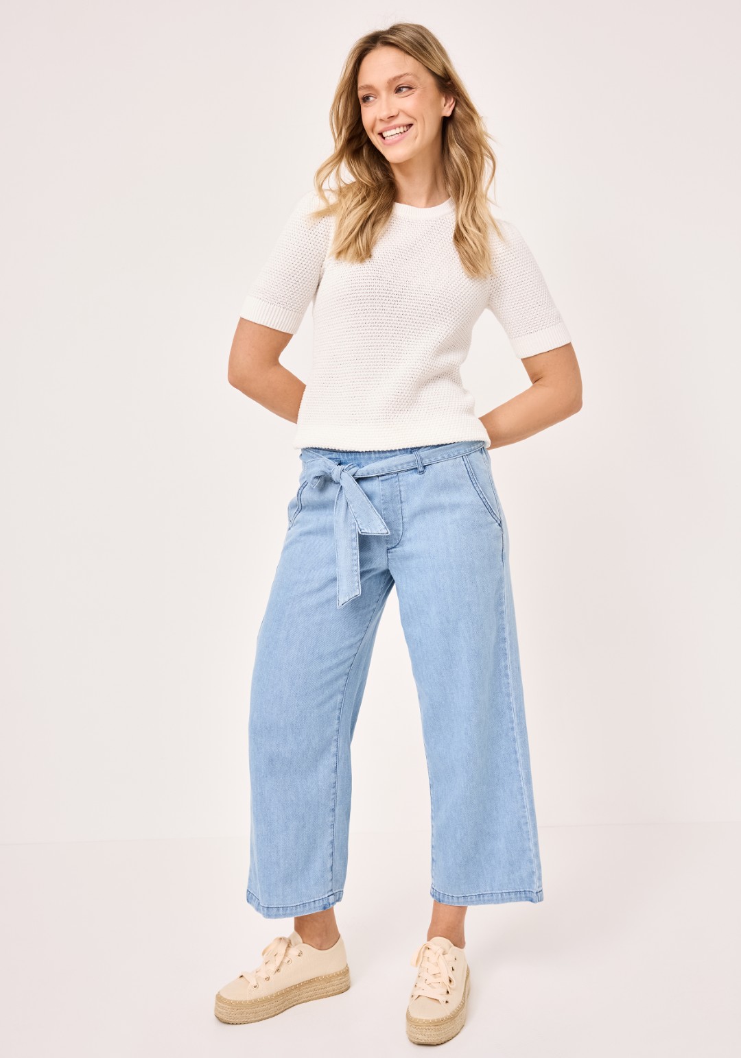 605407460000-4801_3_damen-high-rise-jeans-culotte-paddocks.jpg 605407460000-4801_3_damen-high-rise-jeans-culotte-paddocks.jpg