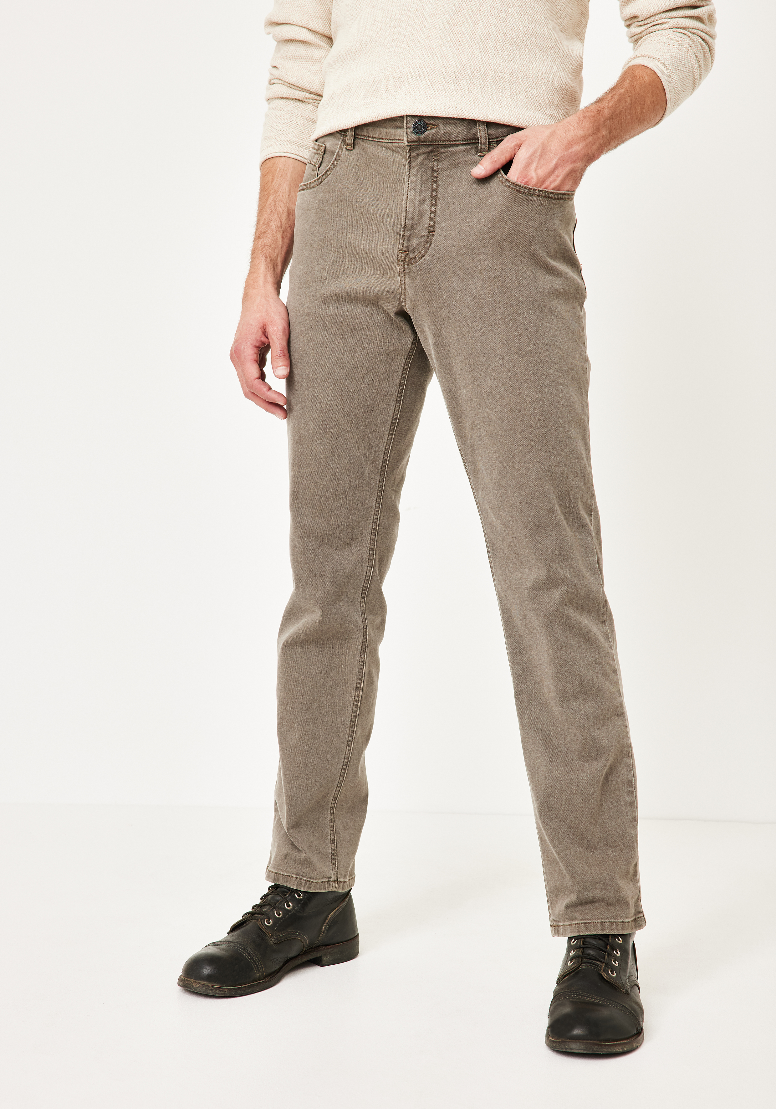 802677696000-2409_01_herren-slim-fit-jeans-colordenim-pipe-paddocks.jpg